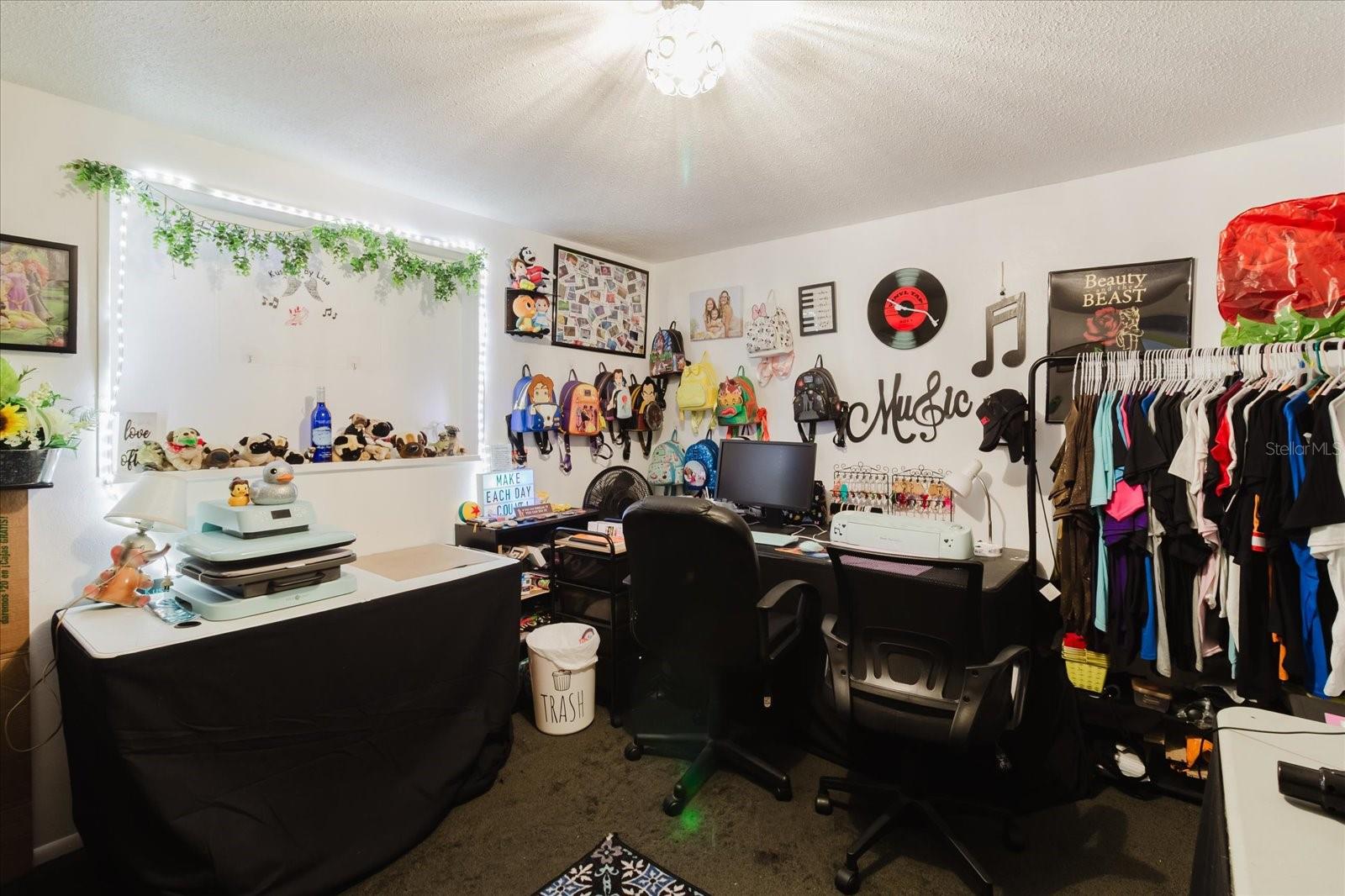 Image 44 of 78 For 9731 Rainbow Lane