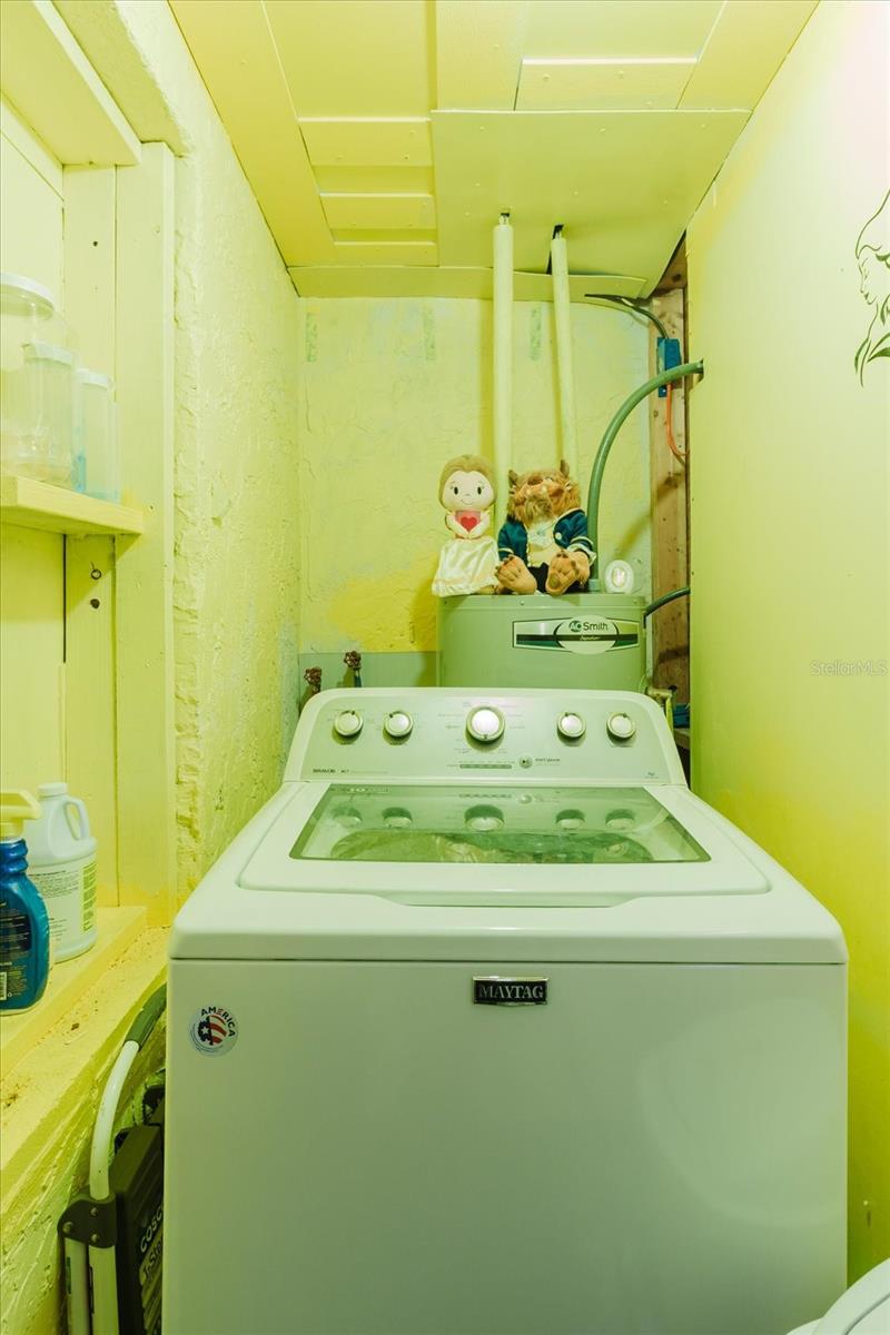 Image 53 of 78 For 9731 Rainbow Lane