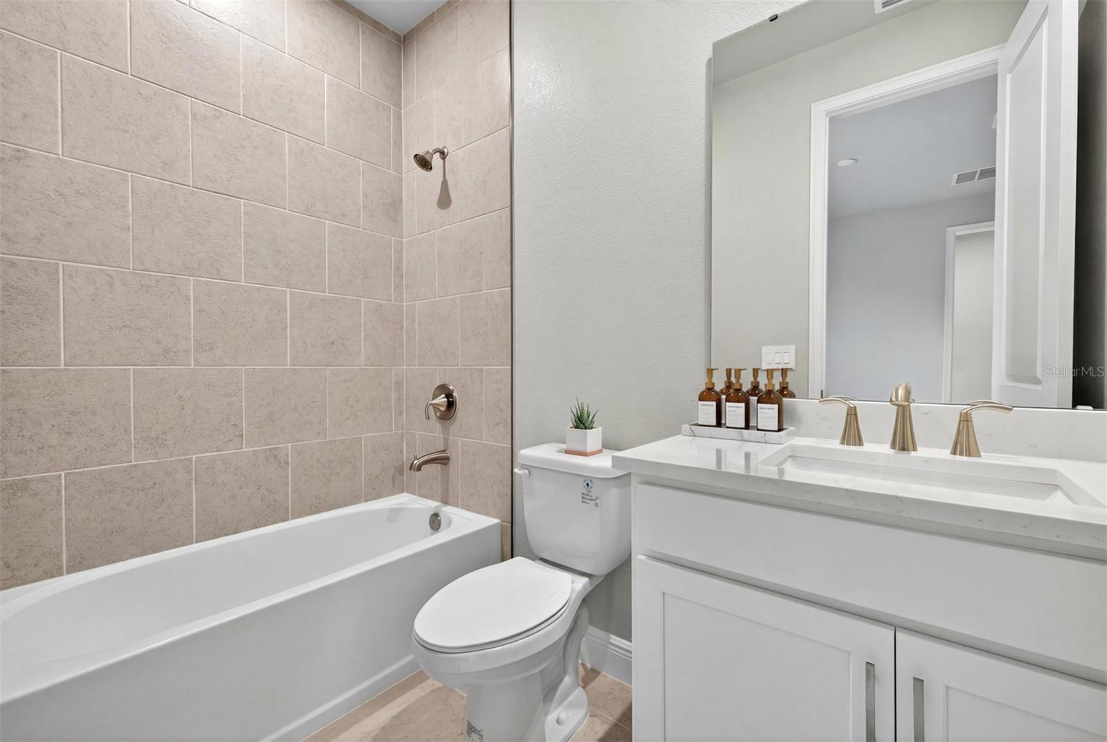 Image 13 of 34 For 18448 Vista Park Terrace