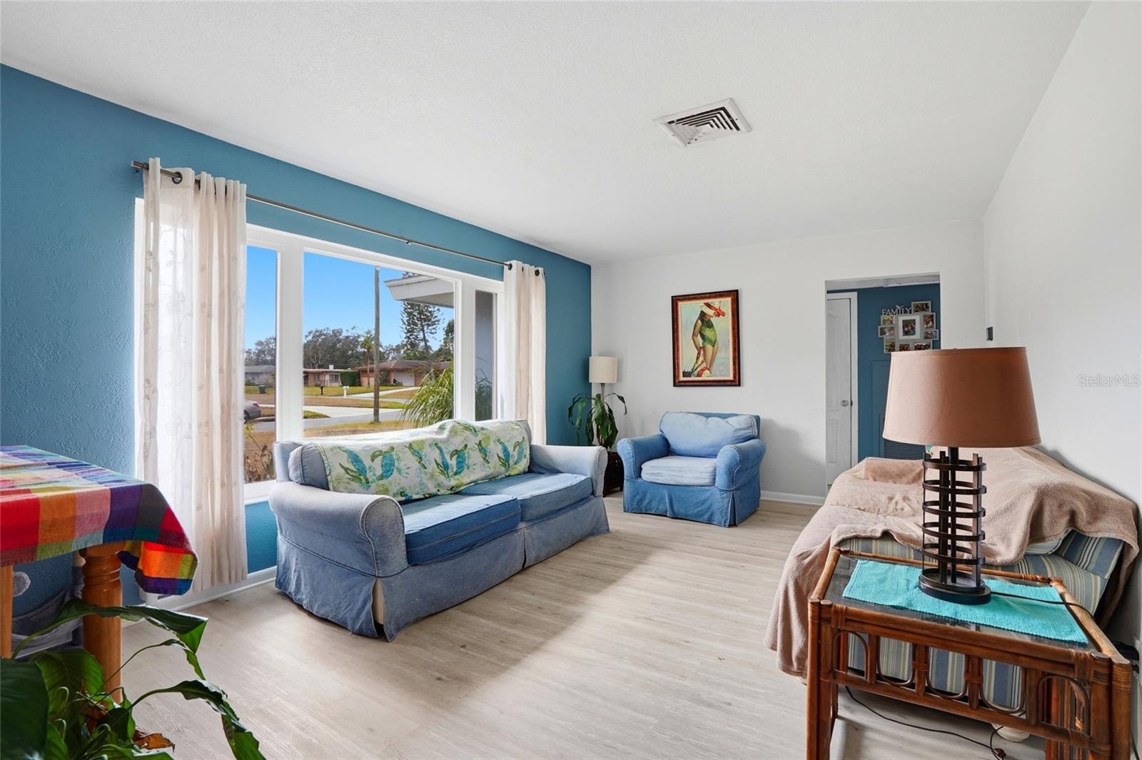 Image 12 of 40 For 2601 Oakwood Drive