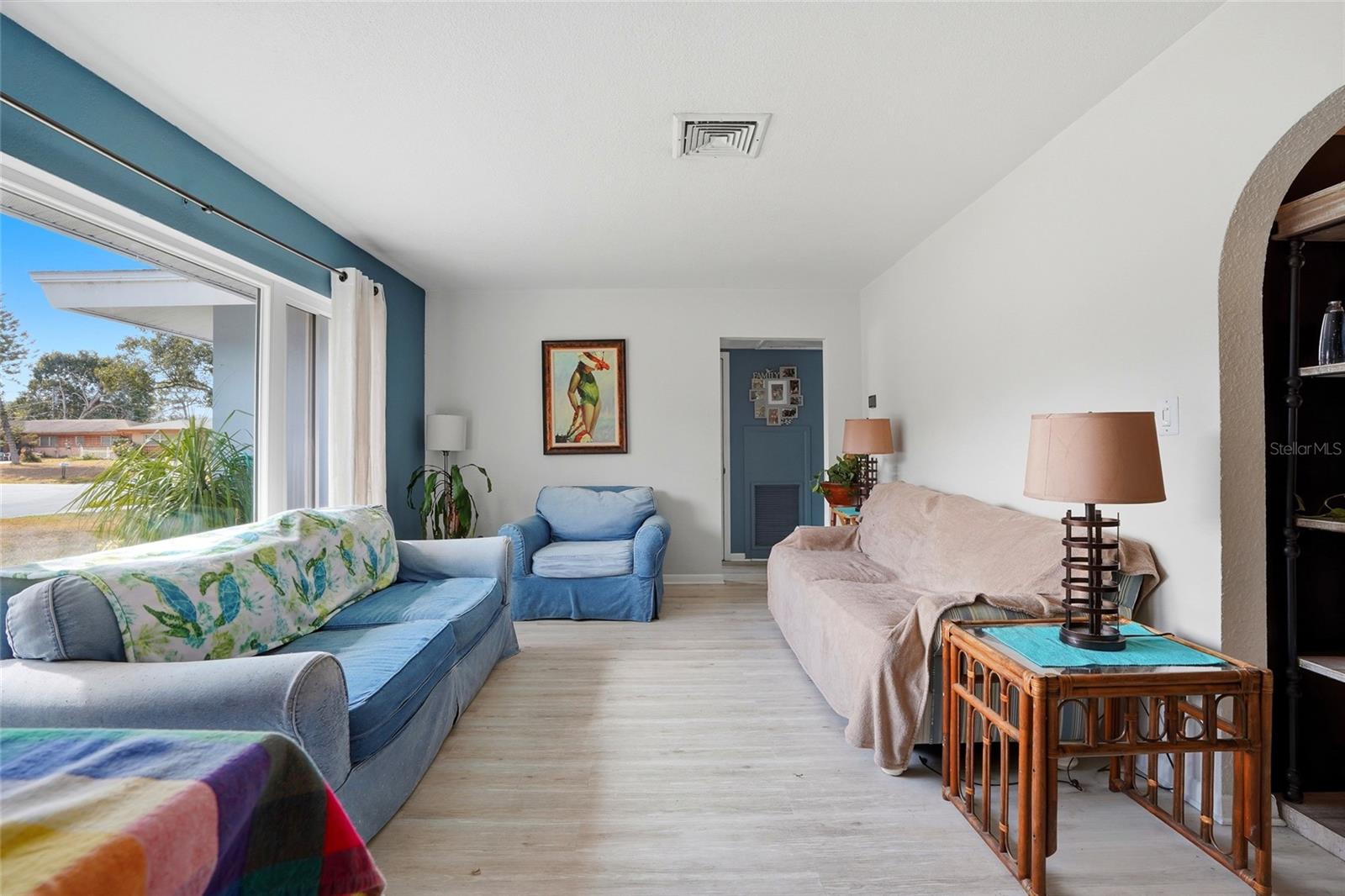 Image 13 of 40 For 2601 Oakwood Drive