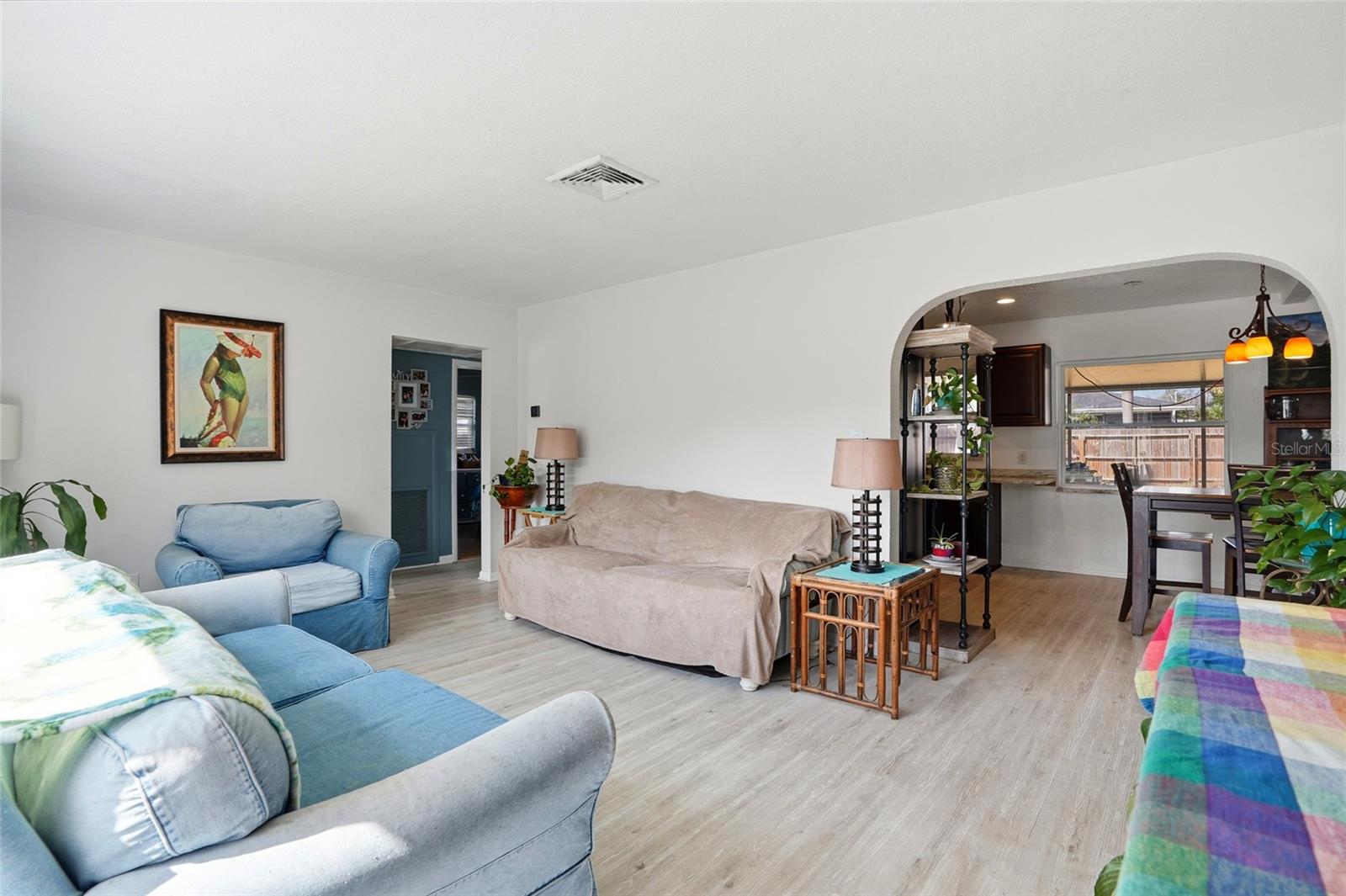 Image 14 of 40 For 2601 Oakwood Drive