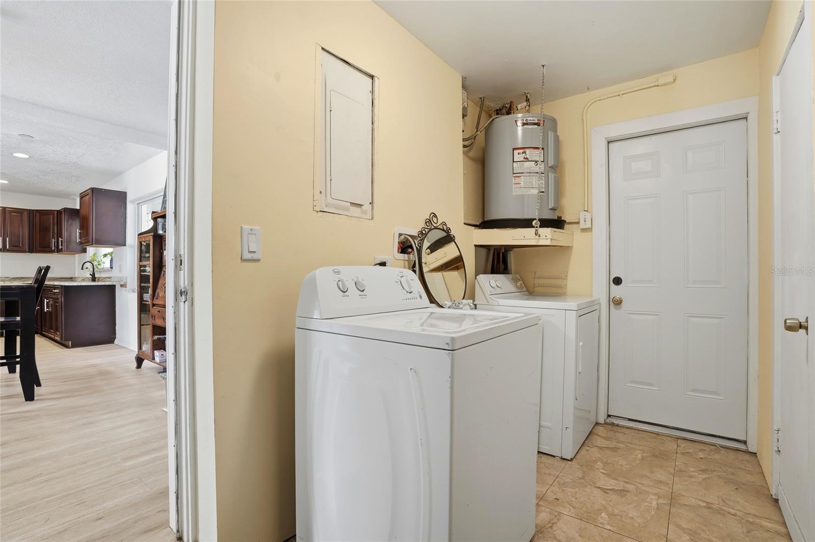 Image 23 of 40 For 2601 Oakwood Drive