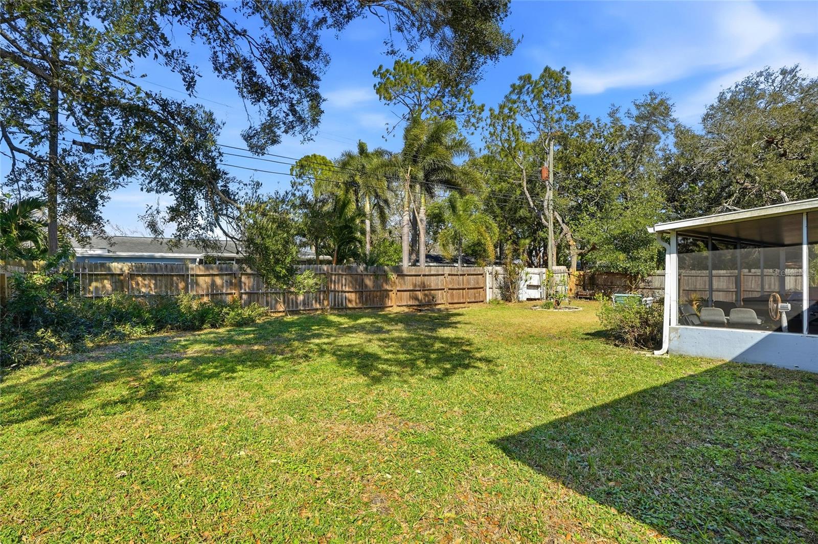 Image 33 of 40 For 2601 Oakwood Drive