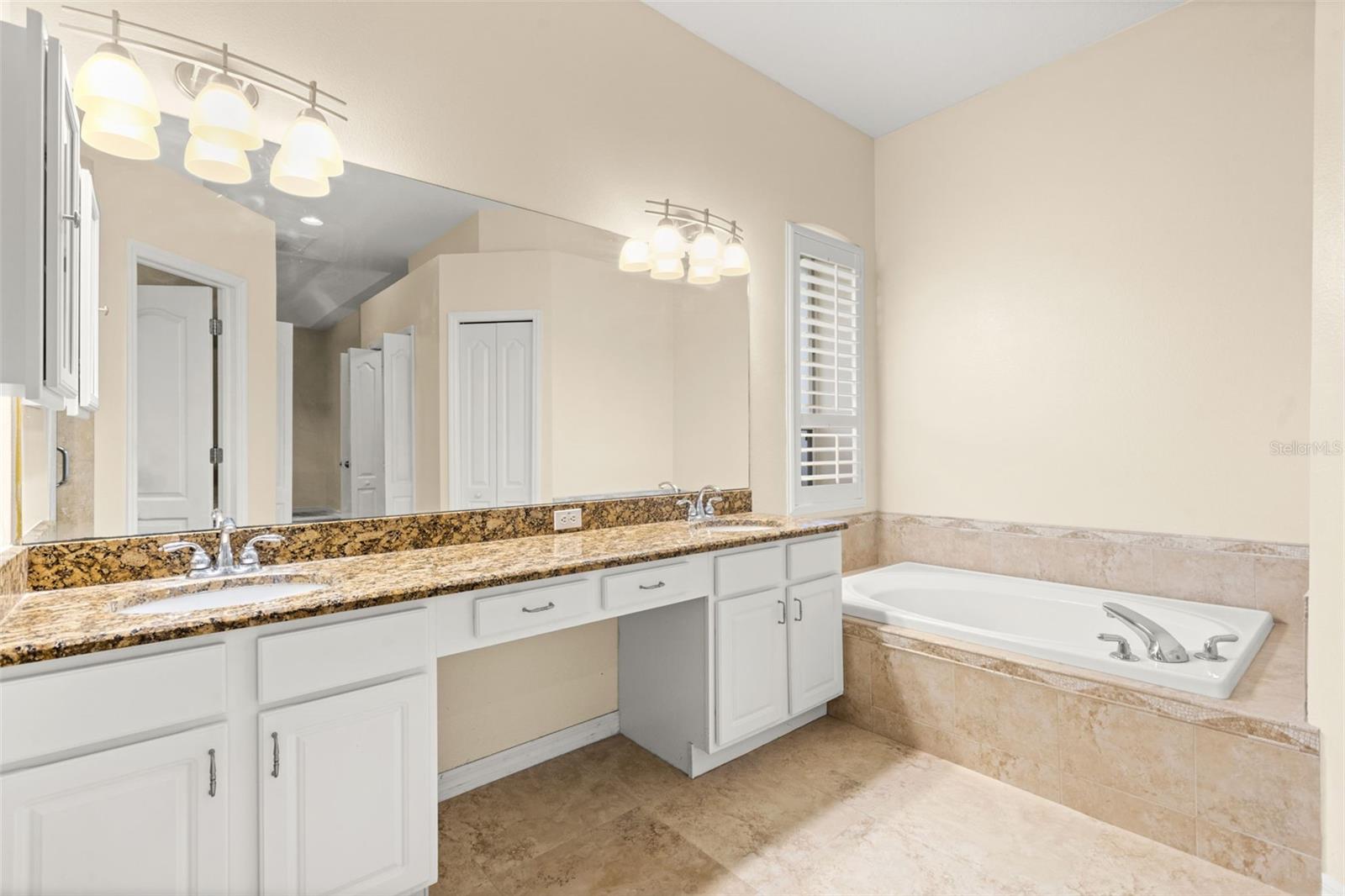 Image 27 of 43 For 1525 Crooked Stick Drive