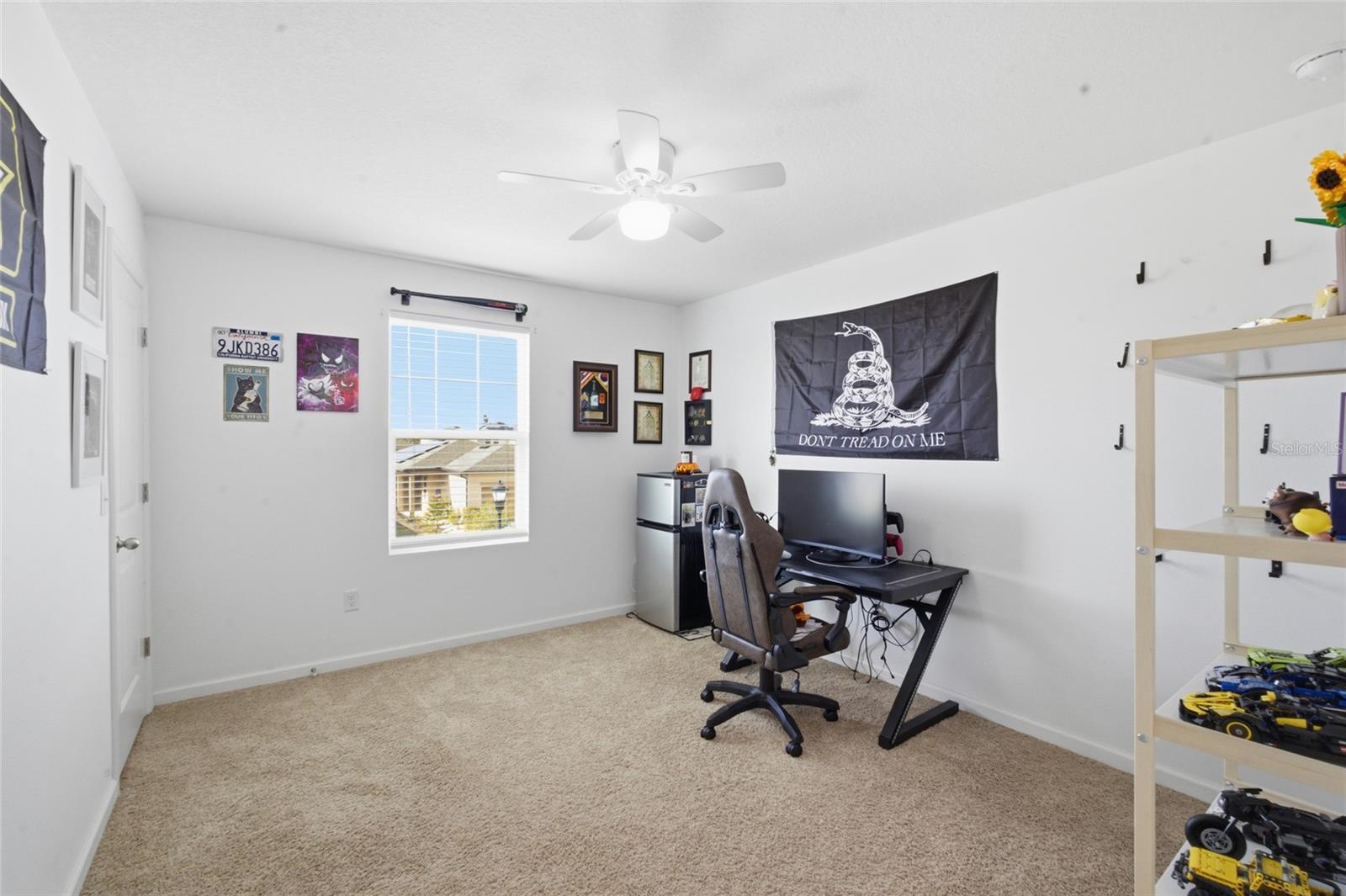 Image 19 of 29 For 831 Sunlit Coral Street