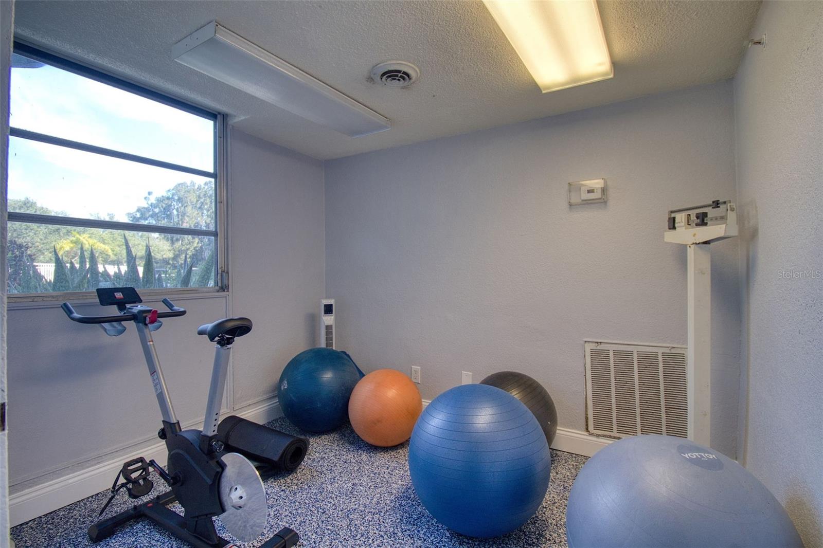 Image 12 of 33 For 3315 58 Avenue S 608