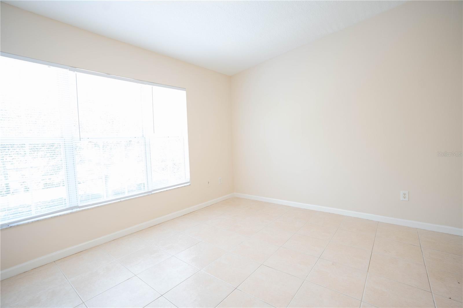 Image 21 of 41 For 5828 Nature Terrace Cove