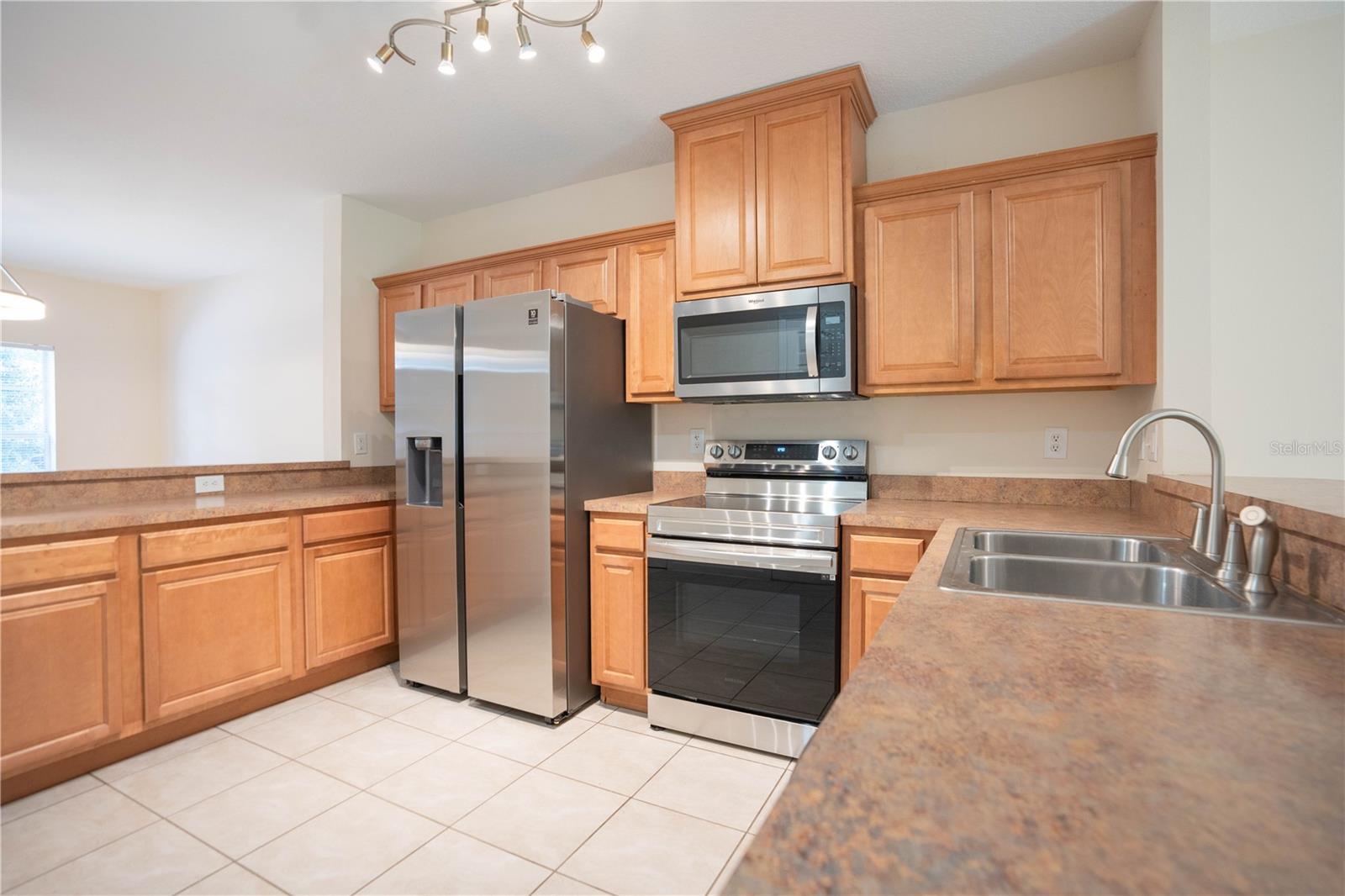 Image 8 of 41 For 5828 Nature Terrace Cove