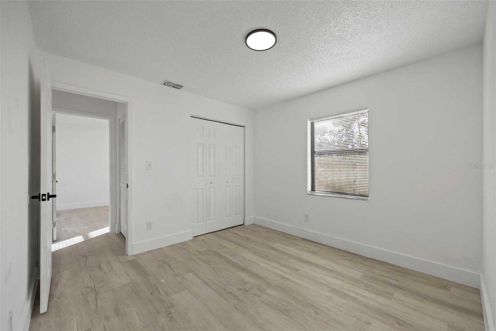 Image 25 of 47 For 3638 14th Avenue S