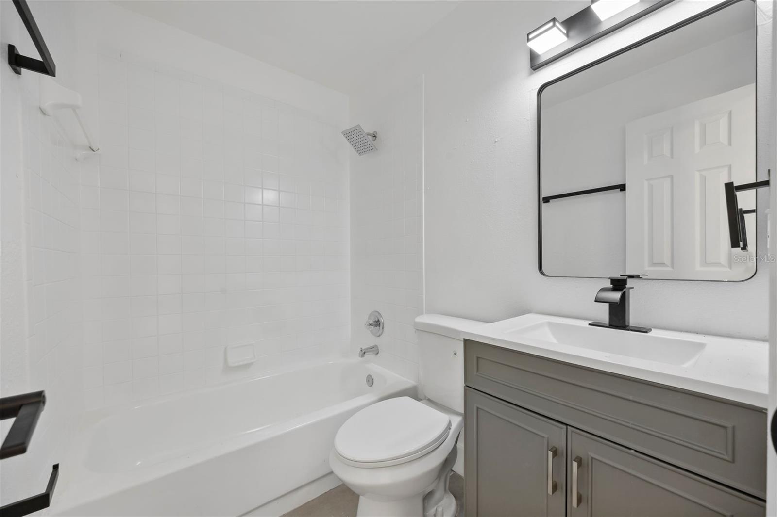 Image 26 of 47 For 3638 14th Avenue S