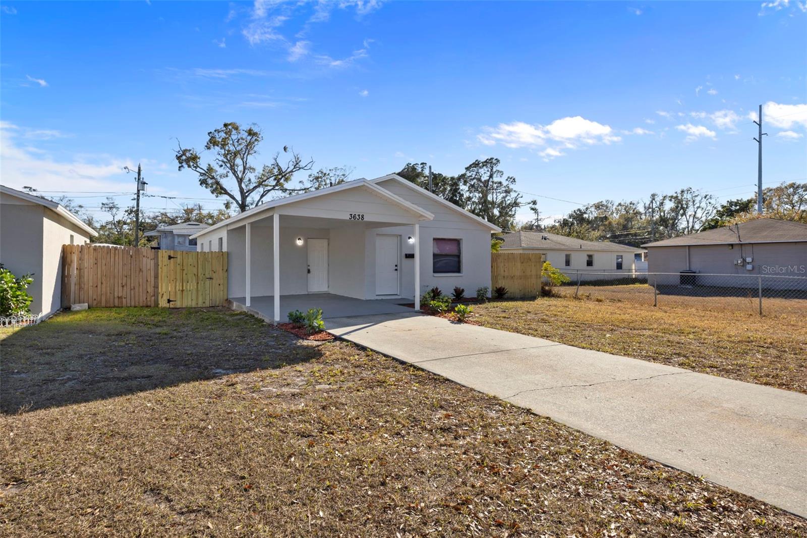 Image 6 of 47 For 3638 14th Avenue S