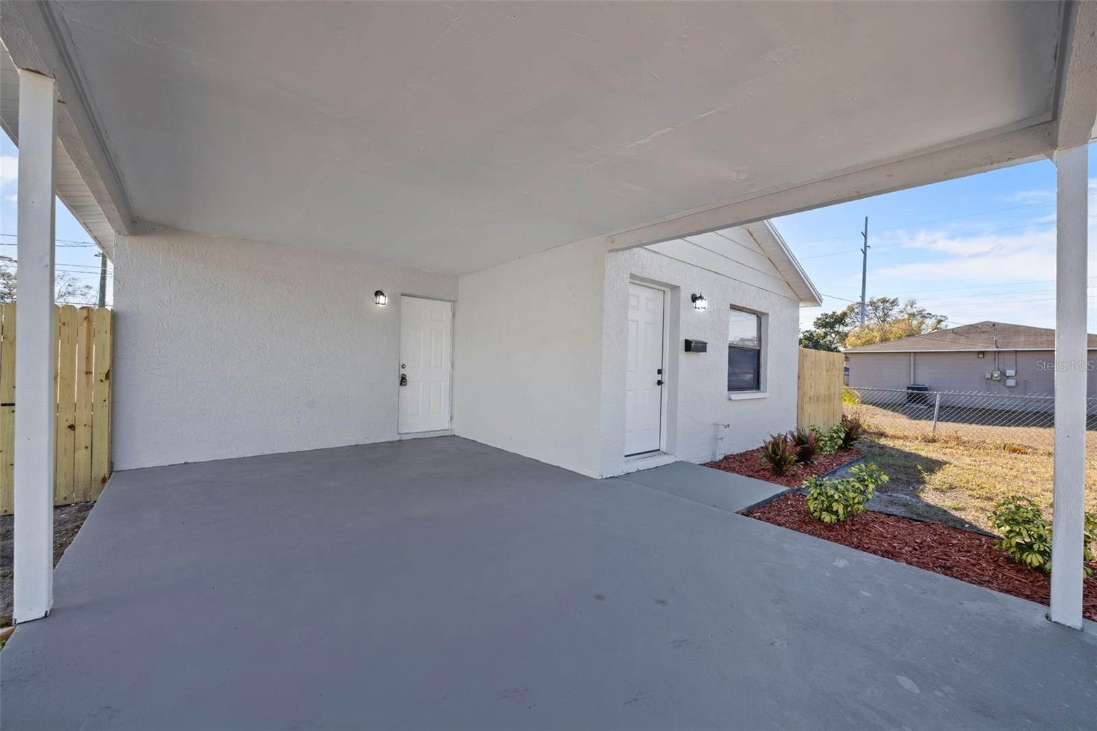 Image 7 of 47 For 3638 14th Avenue S