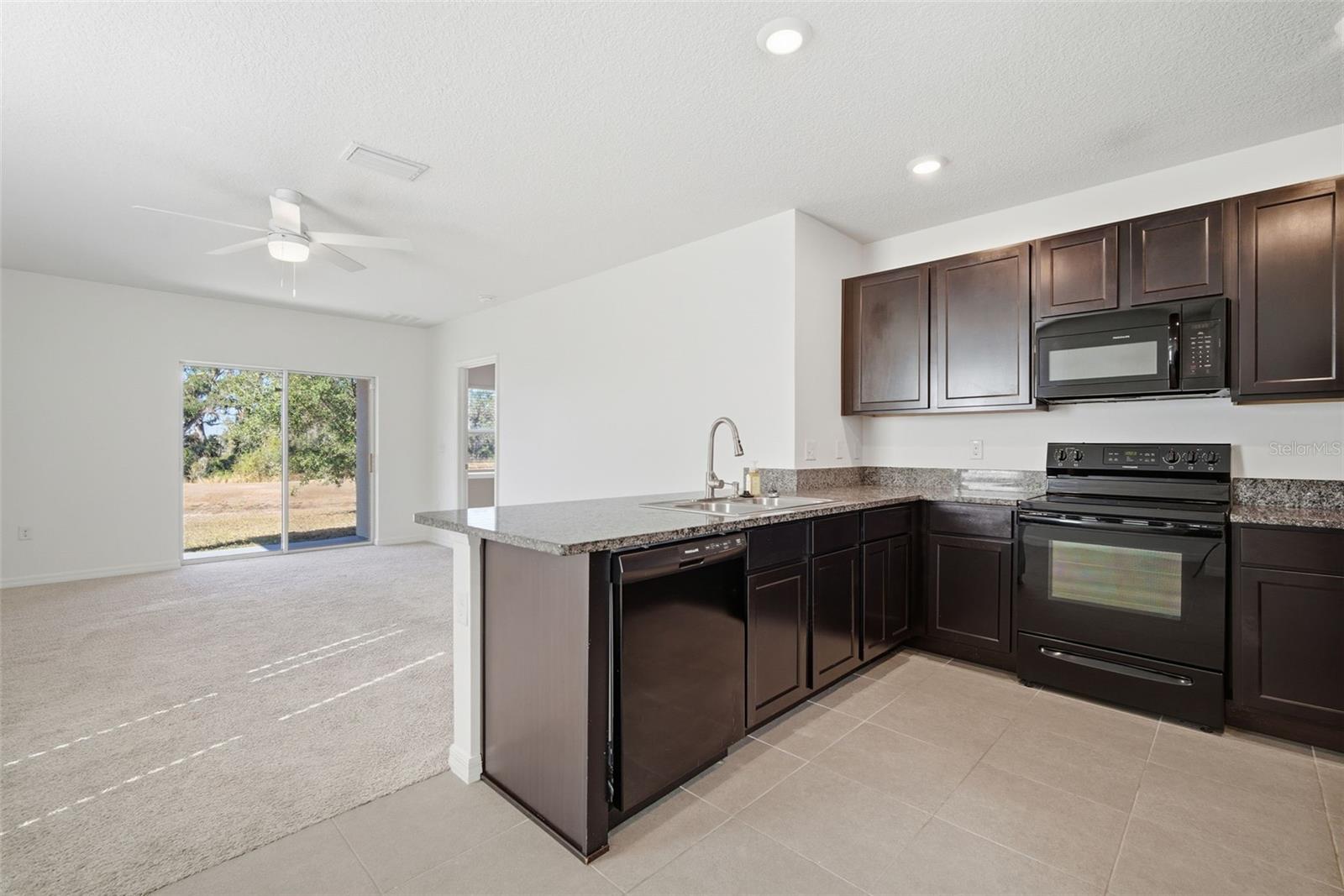 Image 25 of 68 For 11106 Leland Groves Drive