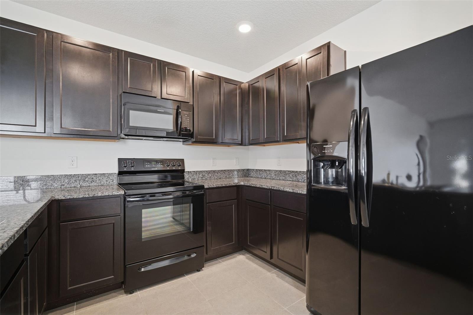 Image 30 of 68 For 11106 Leland Groves Drive