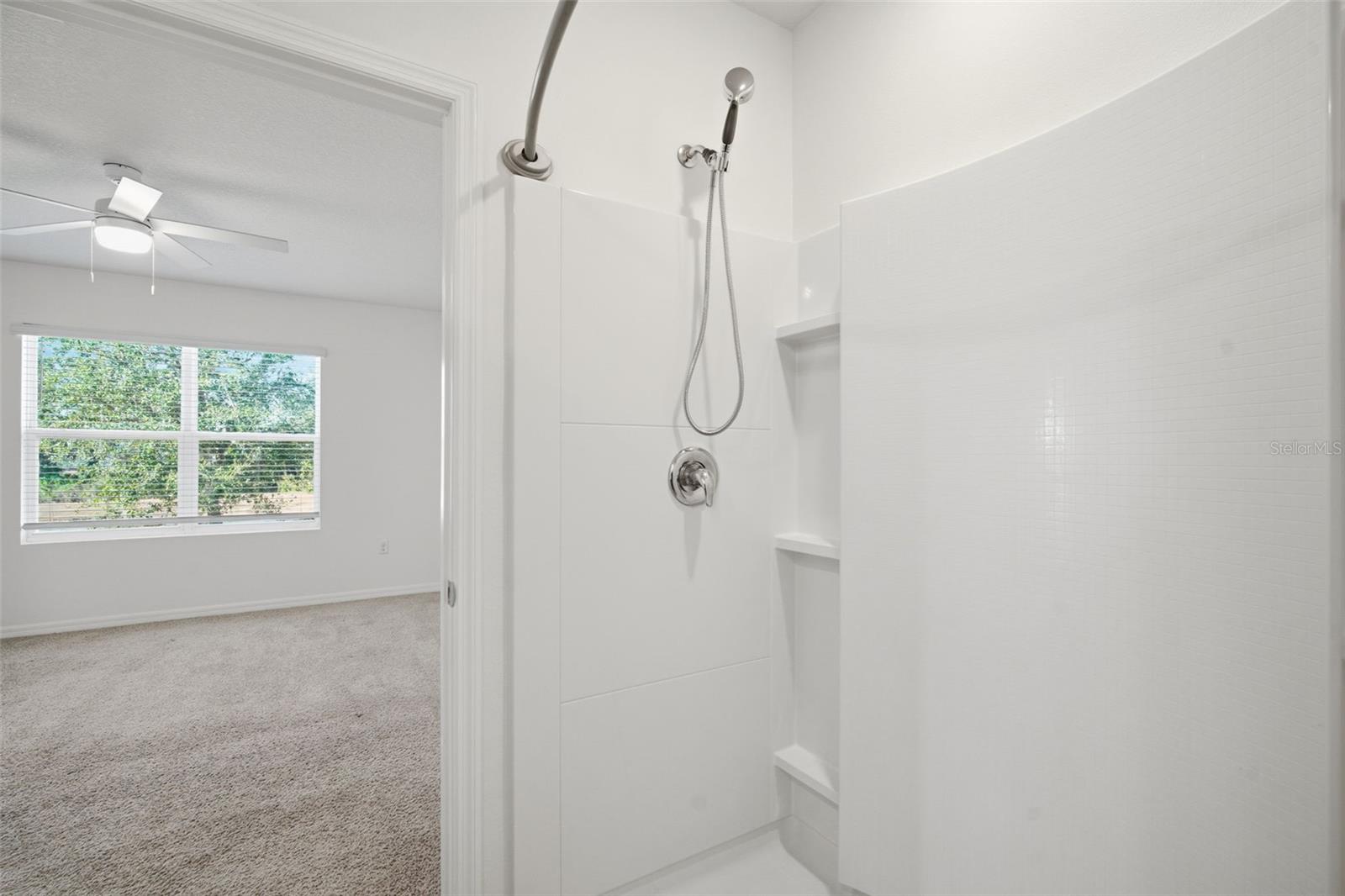 Image 36 of 68 For 11106 Leland Groves Drive