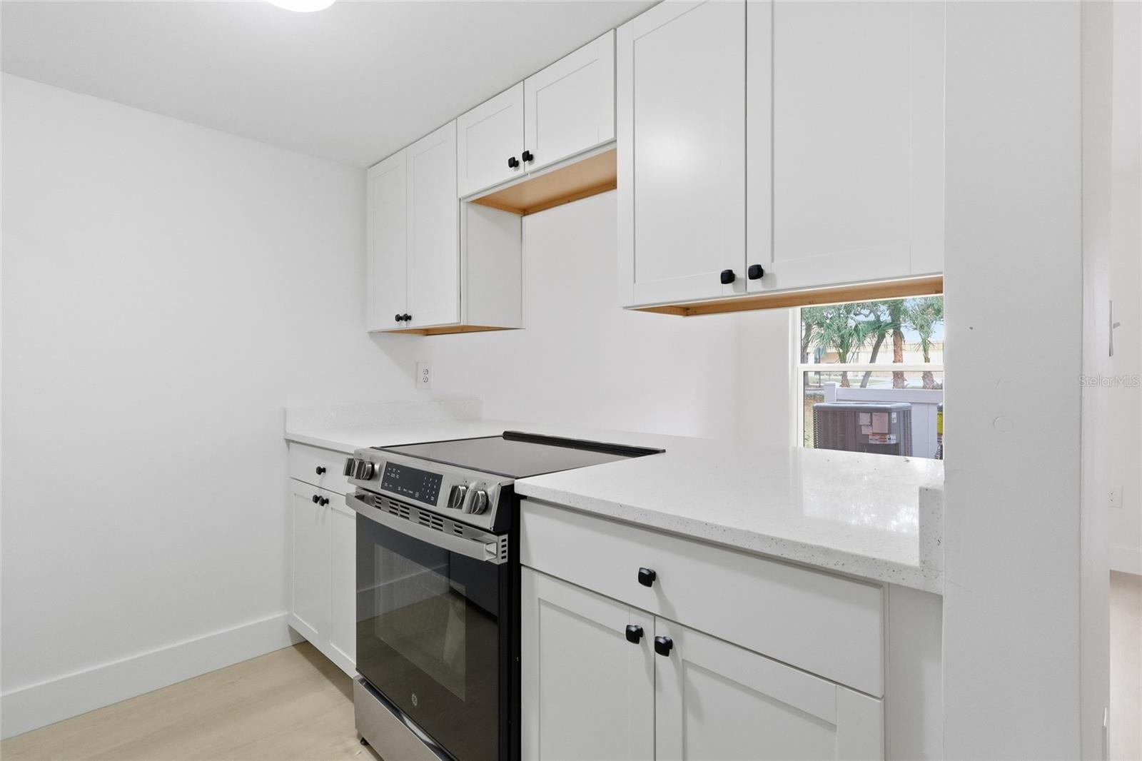 Image 4 of 20 For 1024 82nd Terrace N 1024a