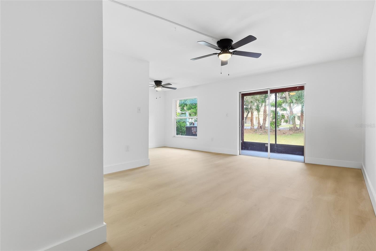 Image 8 of 20 For 1024 82nd Terrace N 1024a