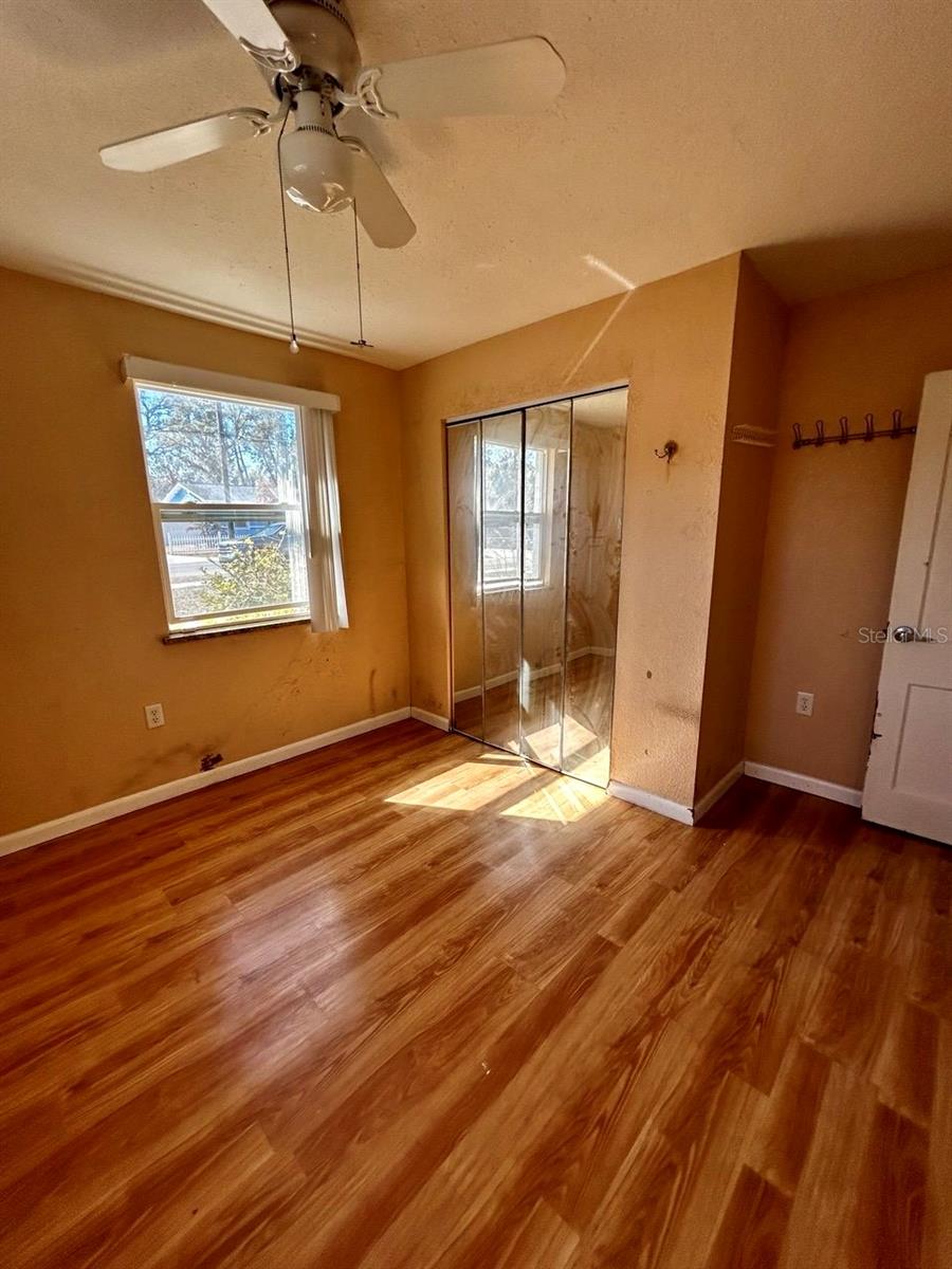 Image 4 of 8 For 413 Magnolia Avenue