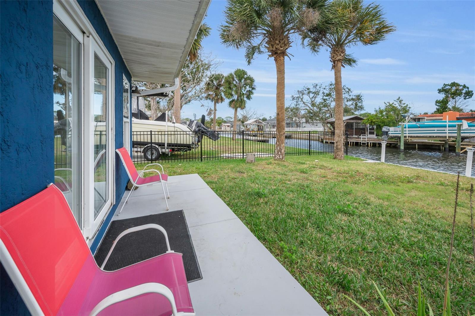 Image 16 of 37 For 5433 Bluepoint Drive