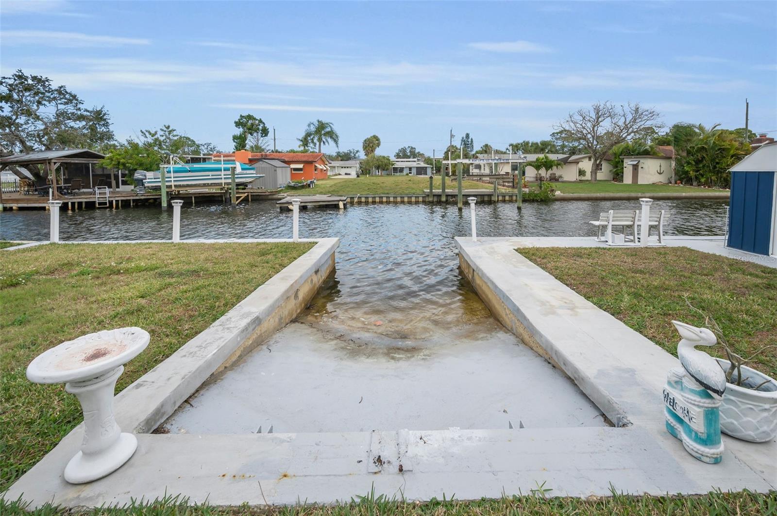 Image 32 of 37 For 5433 Bluepoint Drive