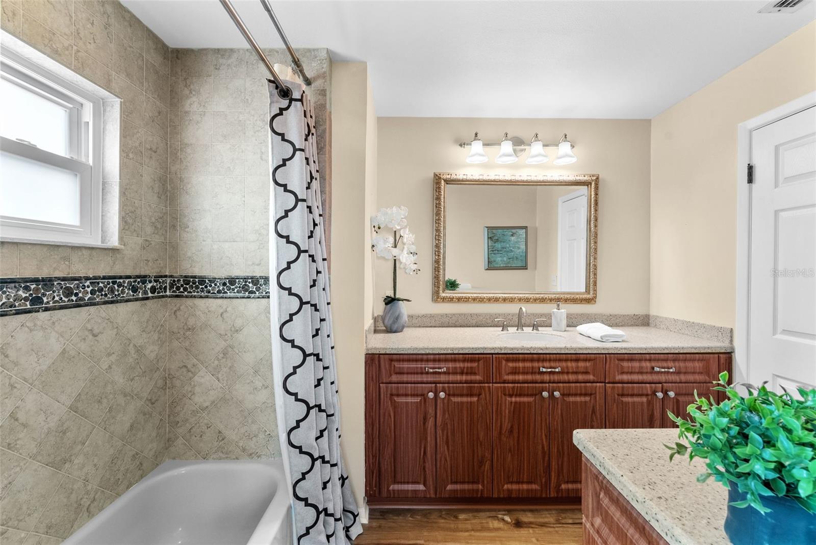 Image 29 of 65 For 2299 Lagoon Drive