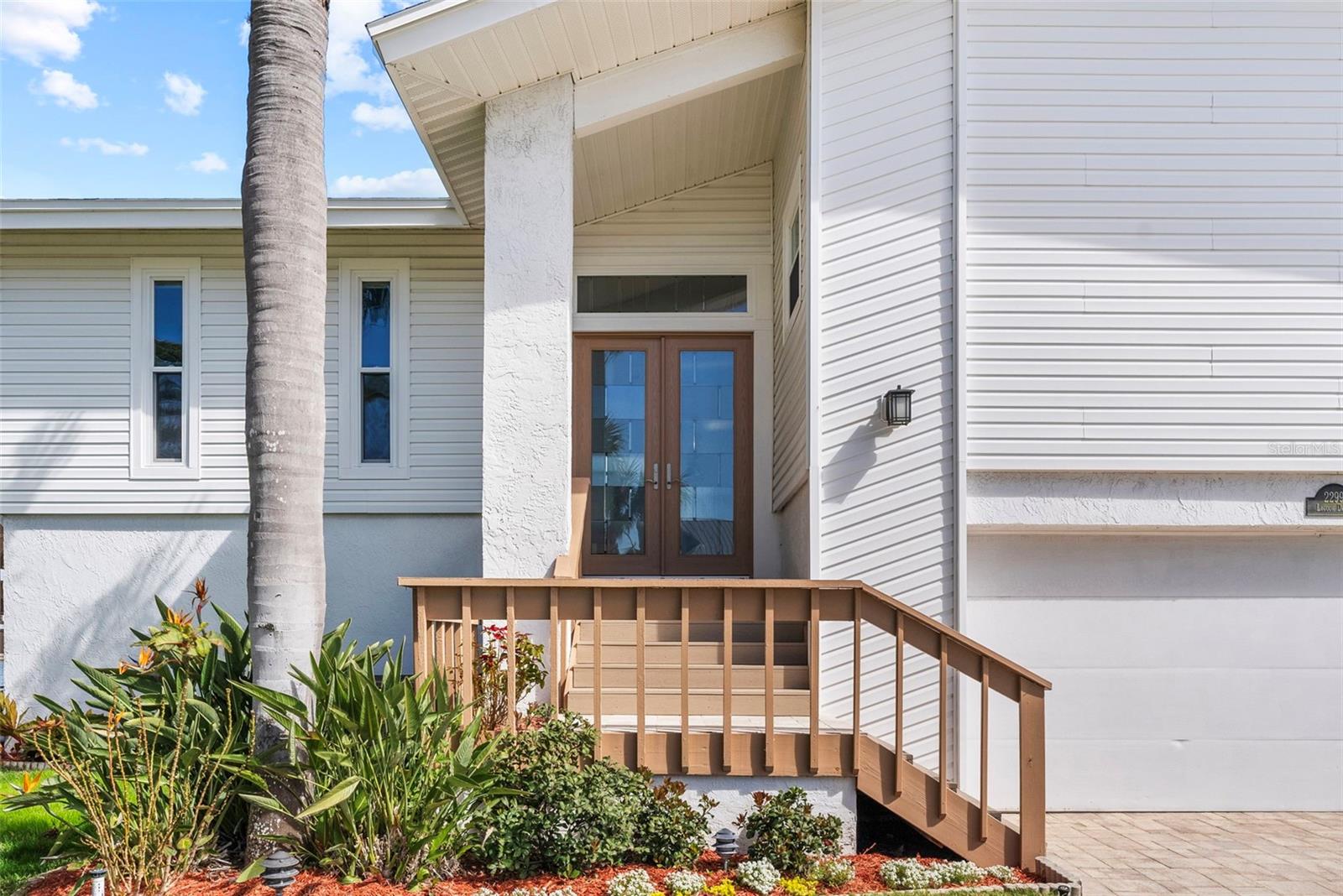 Image 3 of 65 For 2299 Lagoon Drive