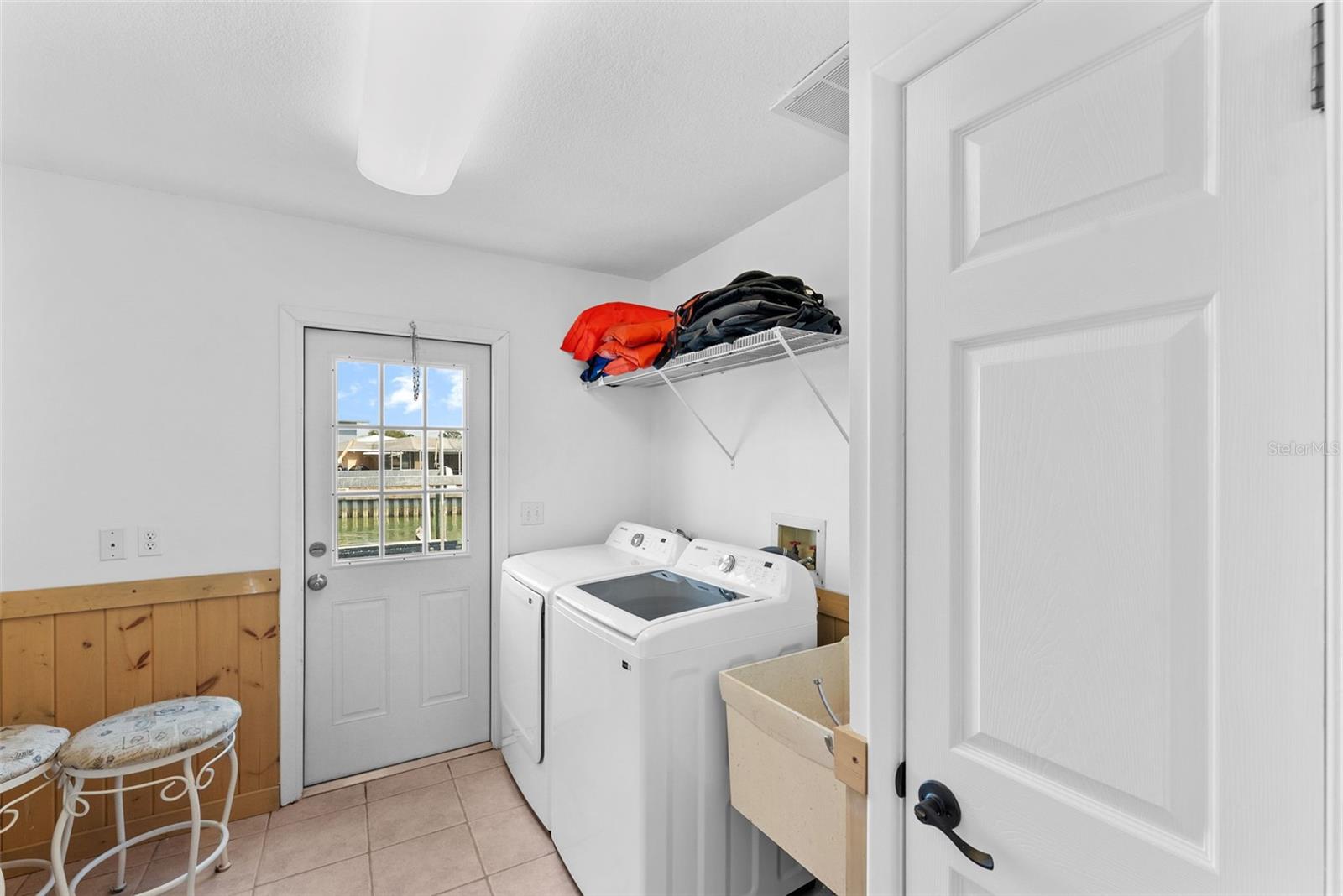 Image 39 of 65 For 2299 Lagoon Drive