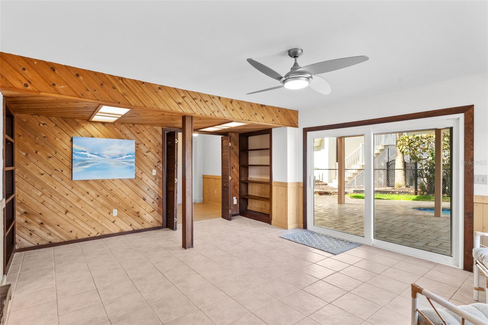 Image 41 of 65 For 2299 Lagoon Drive