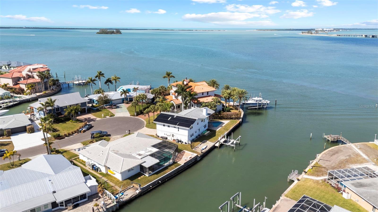 Image 60 of 65 For 2299 Lagoon Drive