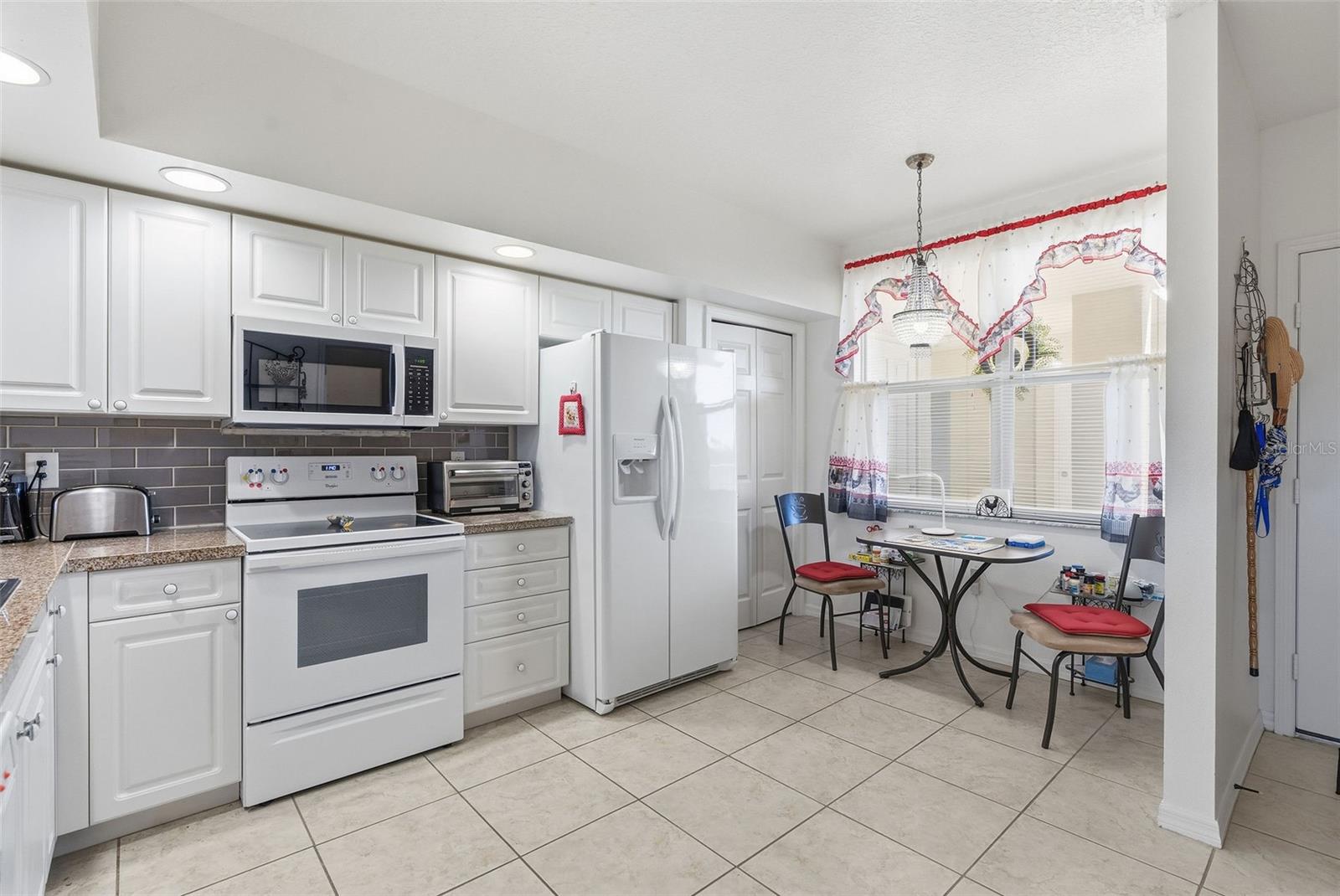 Image 7 of 22 For 960 Starkey Road 2403