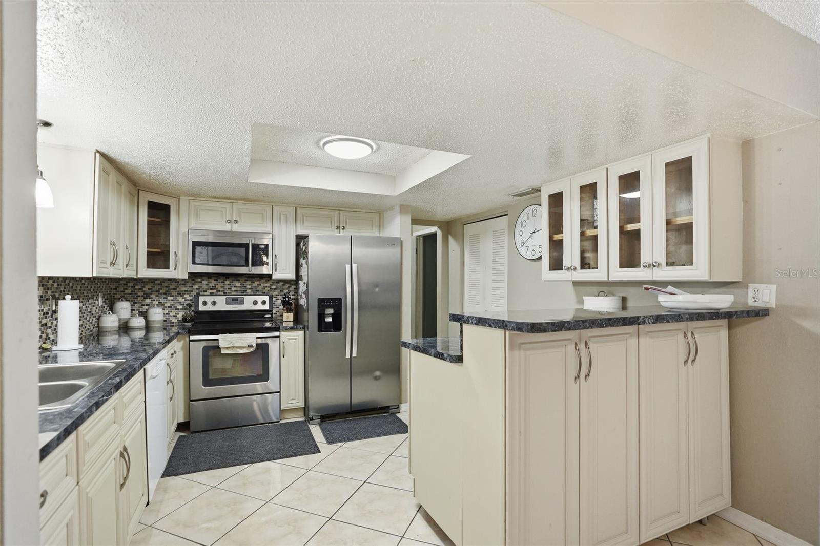 Image 23 of 65 For 13380 Barlington Street