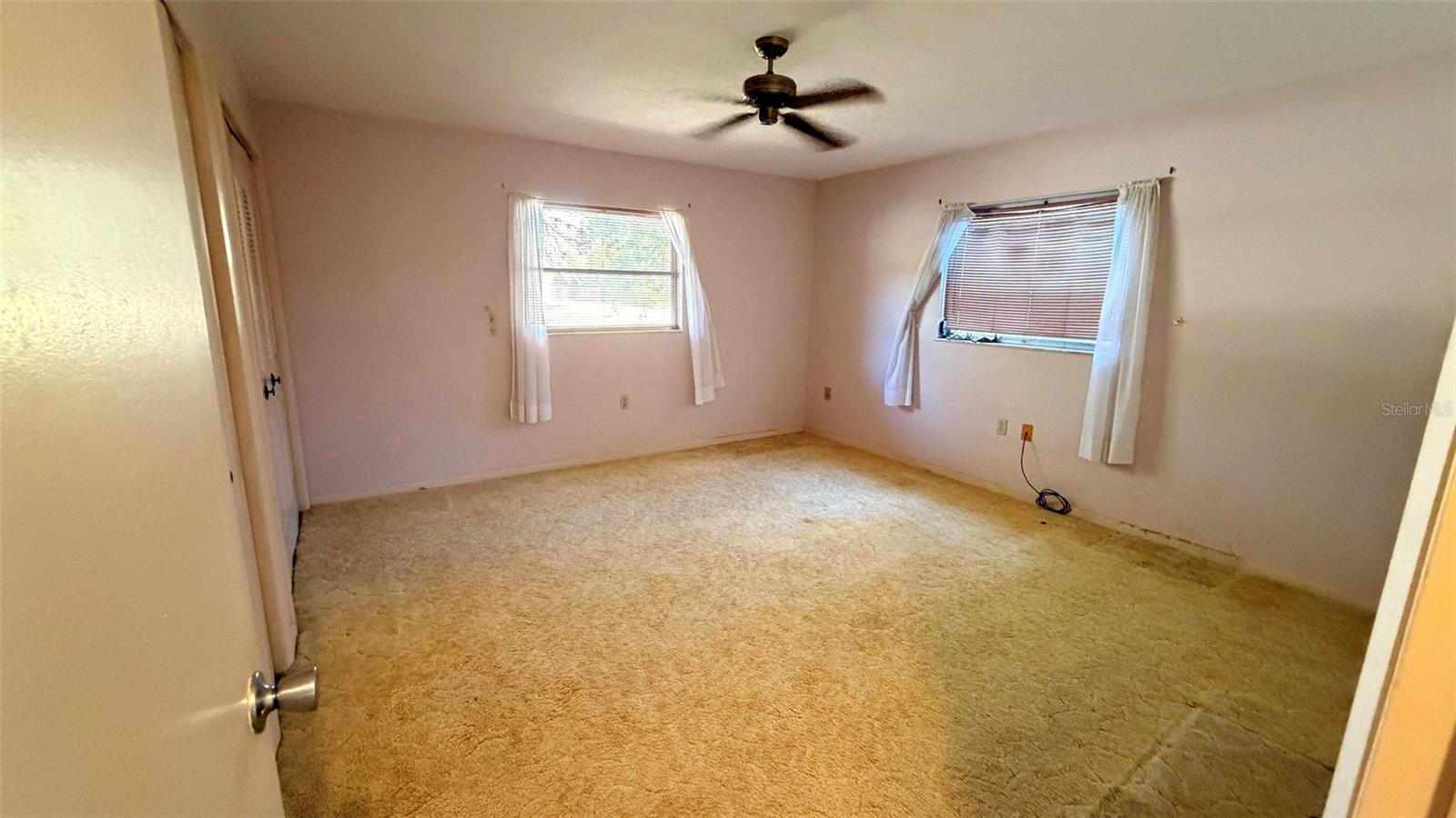 Image 14 of 30 For 4 Arizona Street