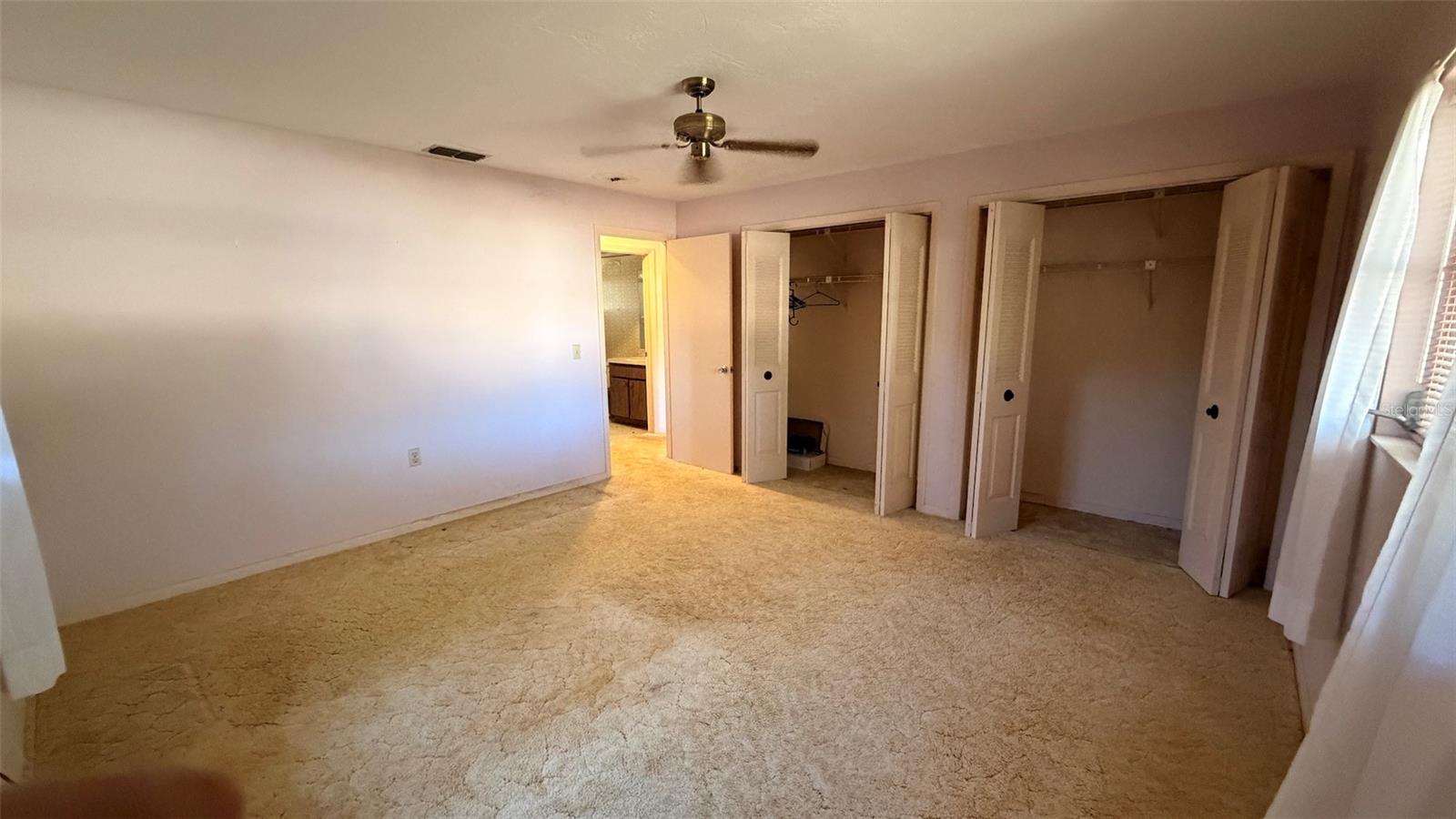 Image 15 of 30 For 4 Arizona Street