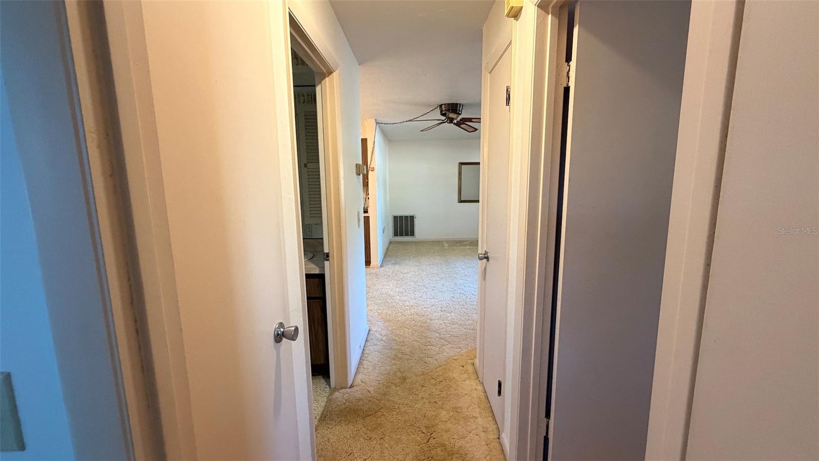 Image 21 of 30 For 4 Arizona Street