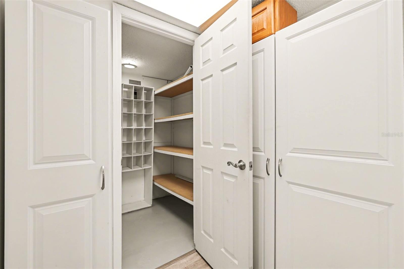 Image 17 of 32 For 4157 Heron Way 302