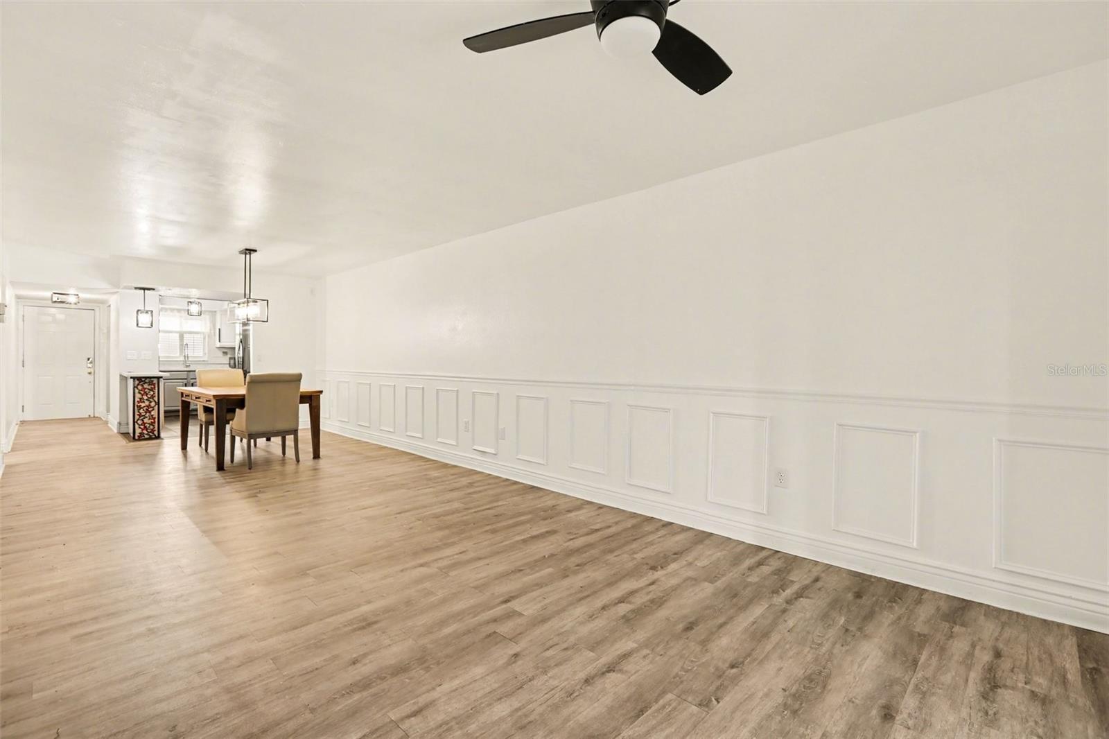 Image 4 of 32 For 4157 Heron Way 302