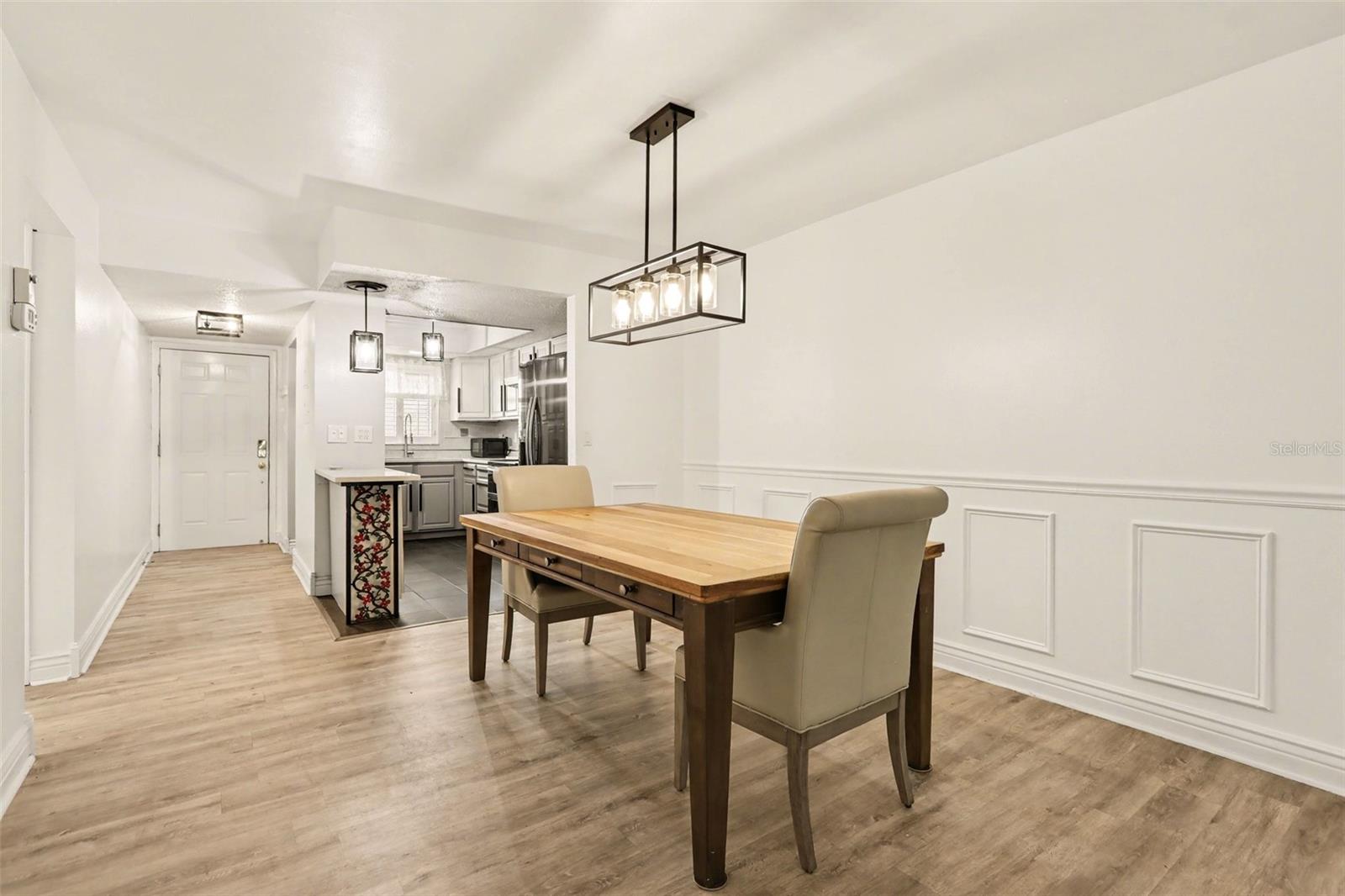 Image 8 of 32 For 4157 Heron Way 302