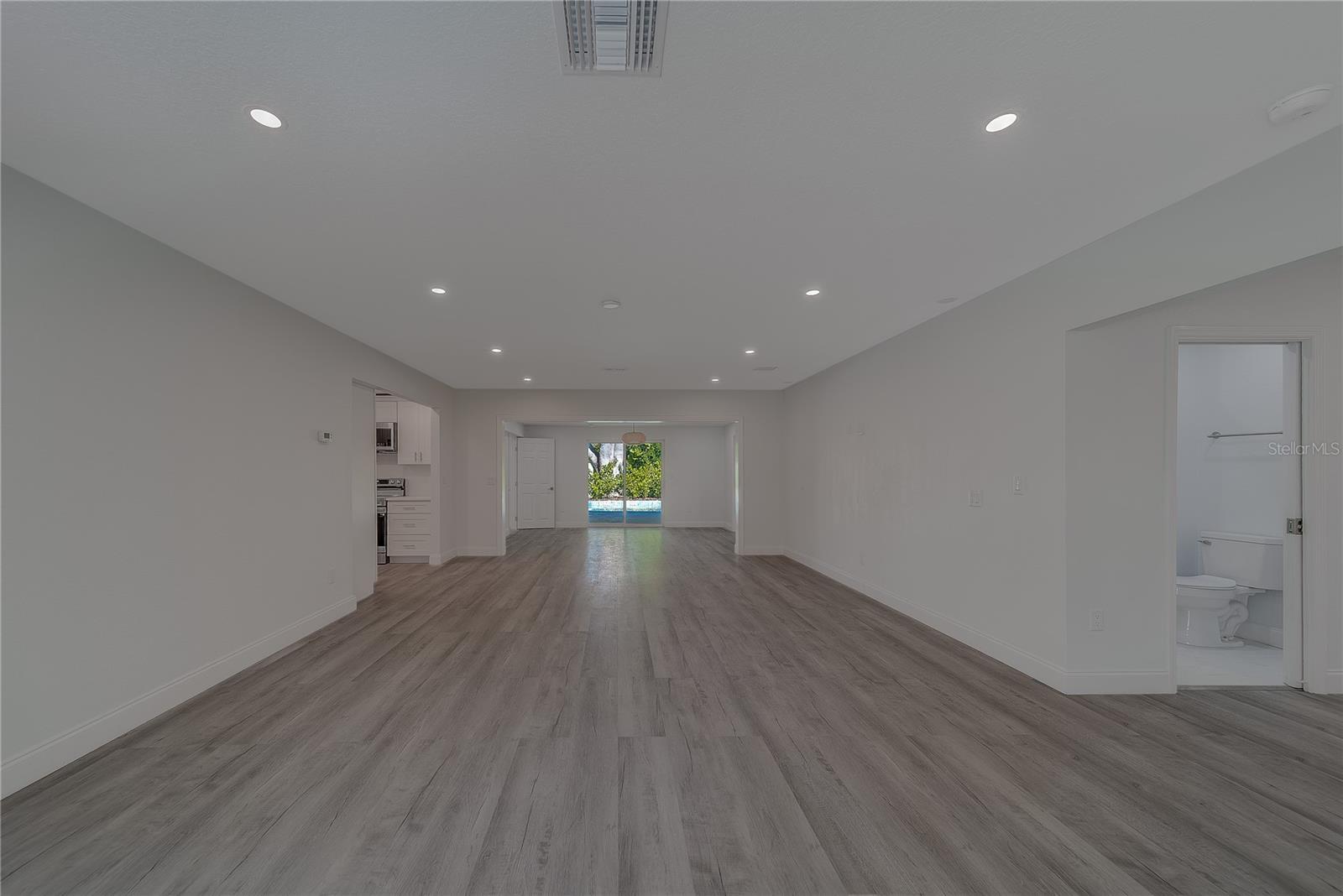 Image 8 of 60 For 1152 Jackmar Road