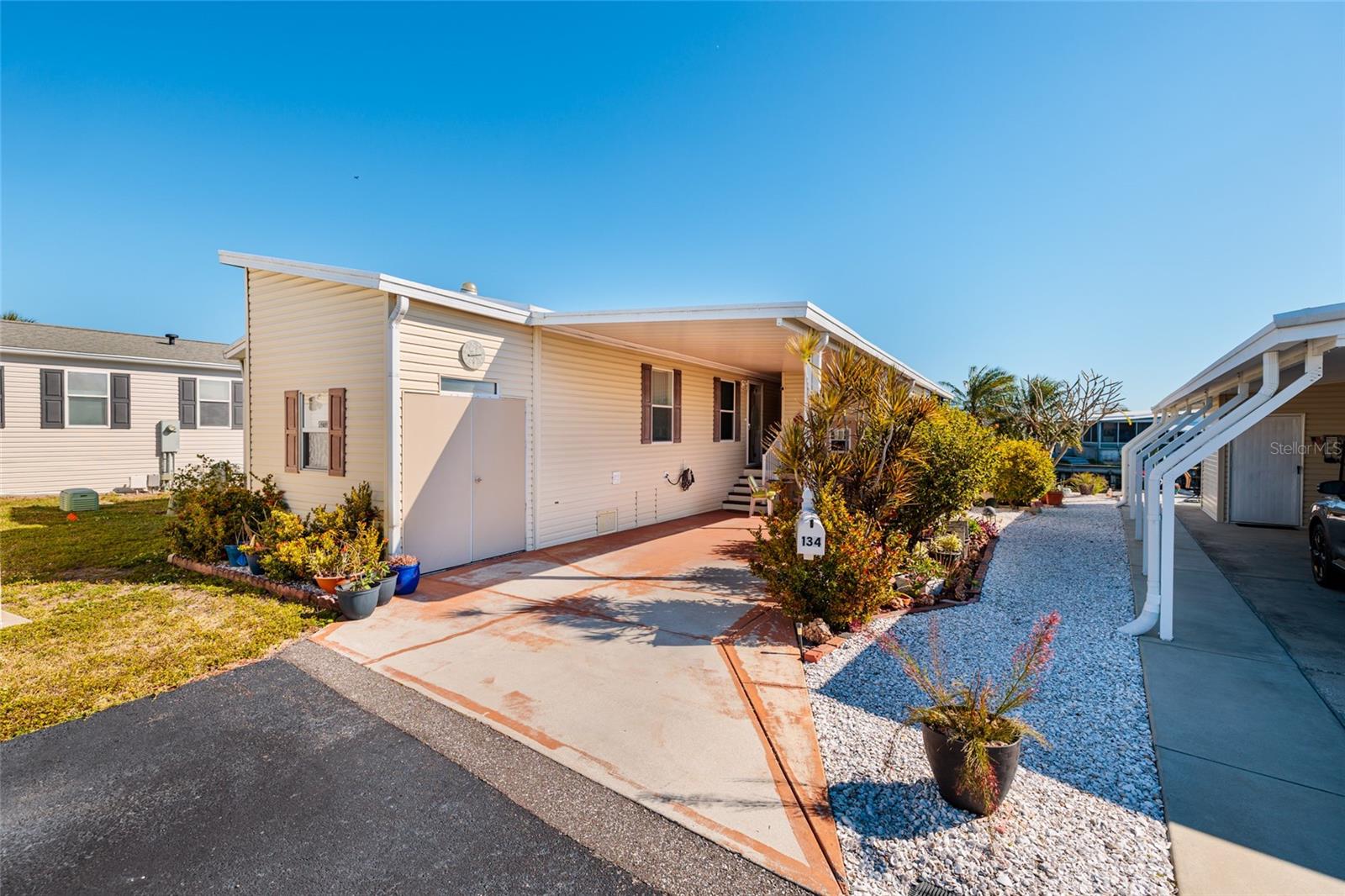 Image 4 of 55 For 134 Americana Court Ne 216