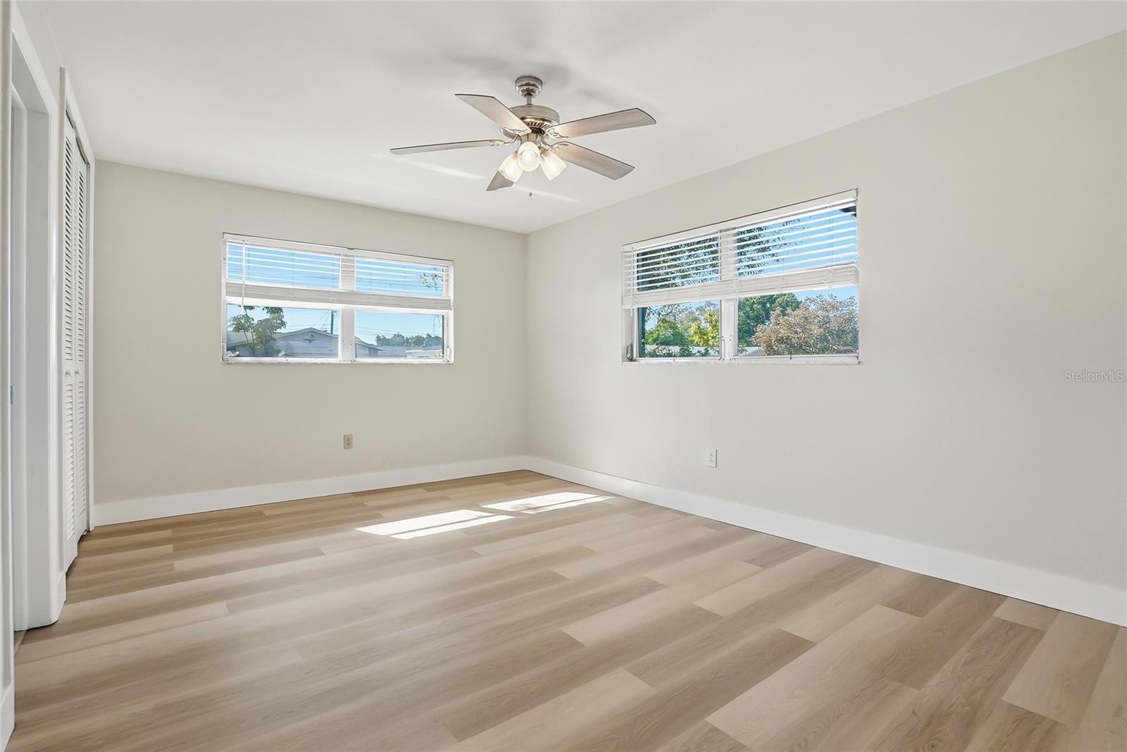 Image 23 of 32 For 1801 62nd Terrace S