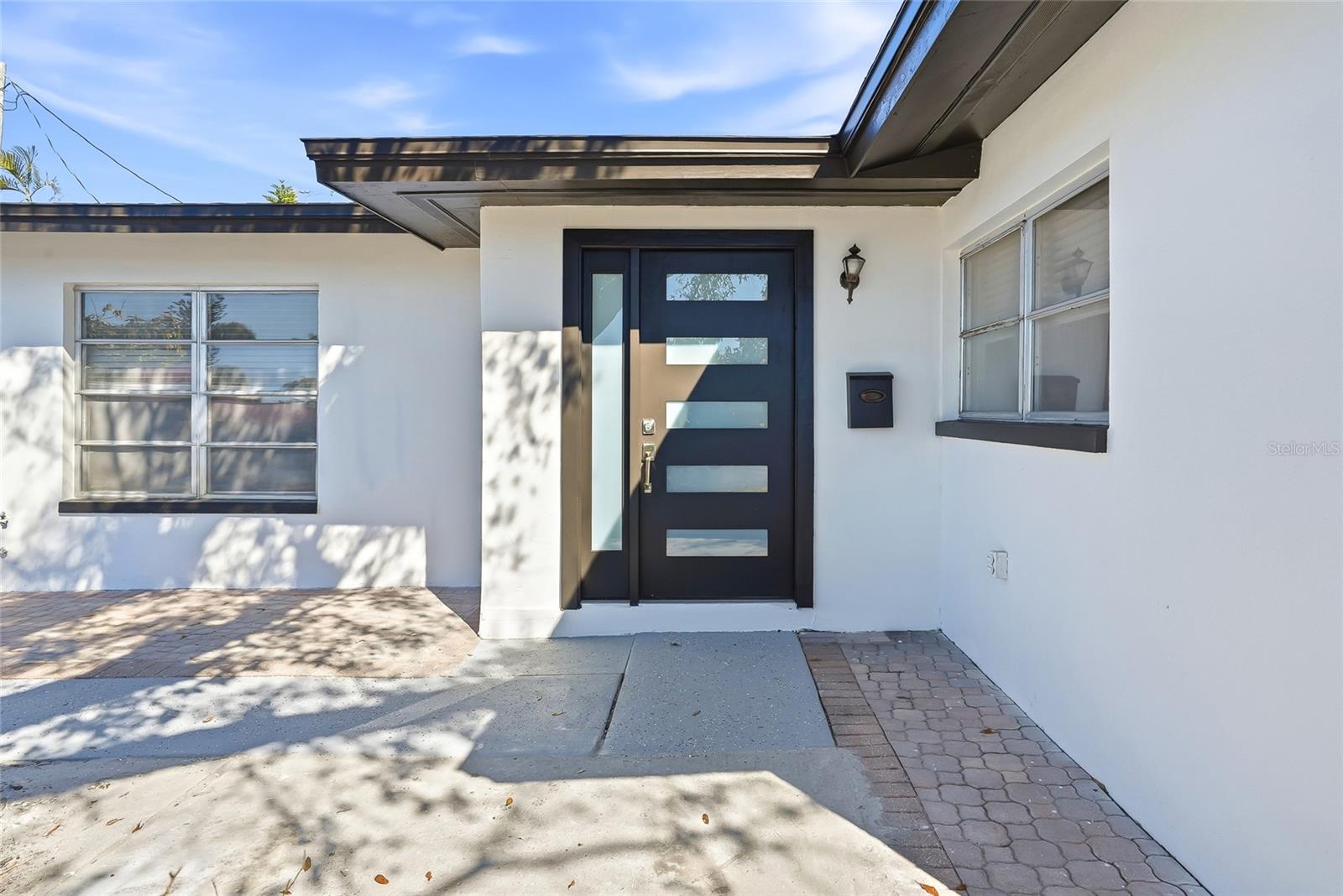 Image 4 of 32 For 1801 62nd Terrace S