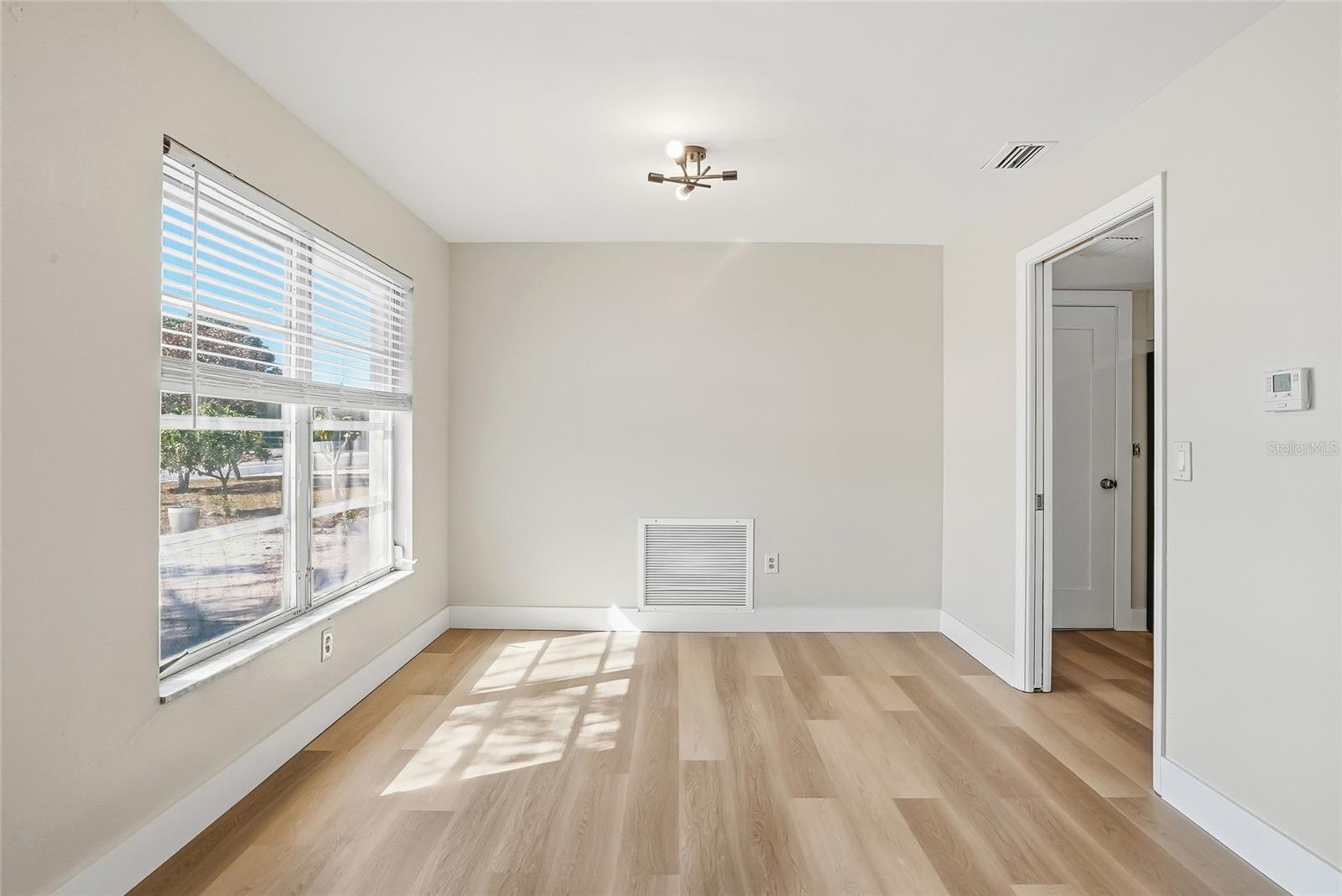 Image 8 of 32 For 1801 62nd Terrace S