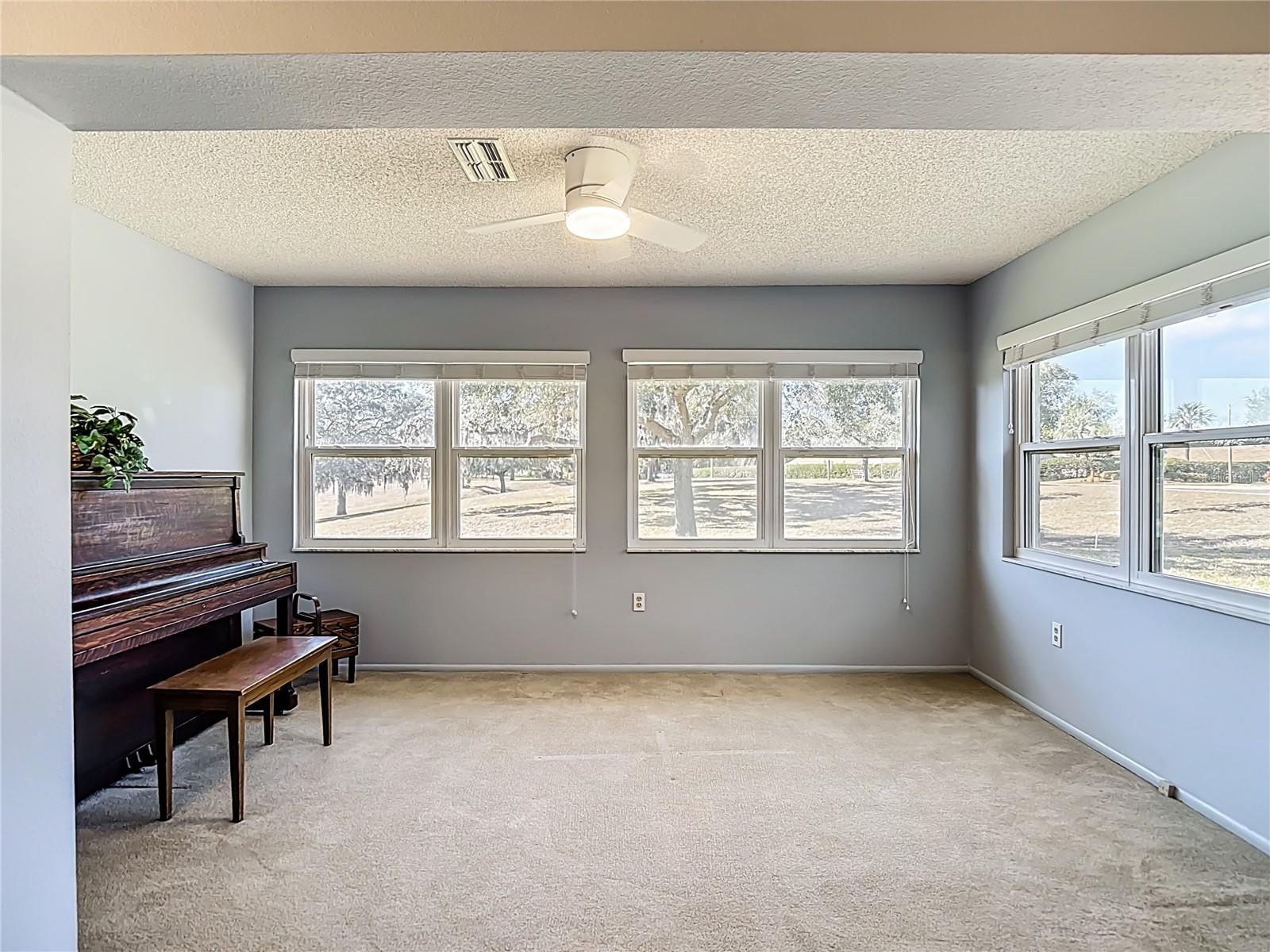 Image 19 of 44 For 11431 Dollar Lake Drive 1