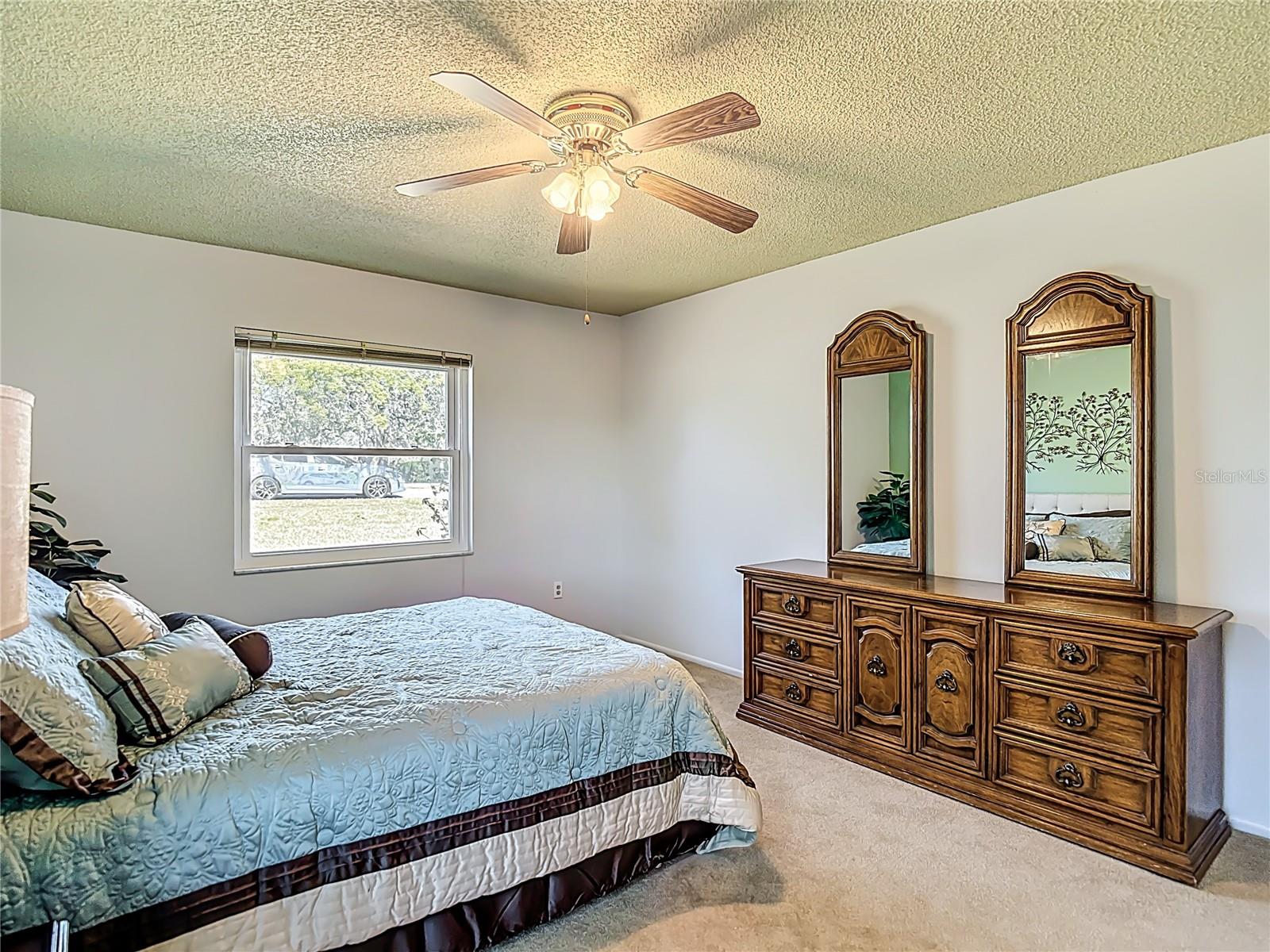 Image 23 of 44 For 11431 Dollar Lake Drive 1