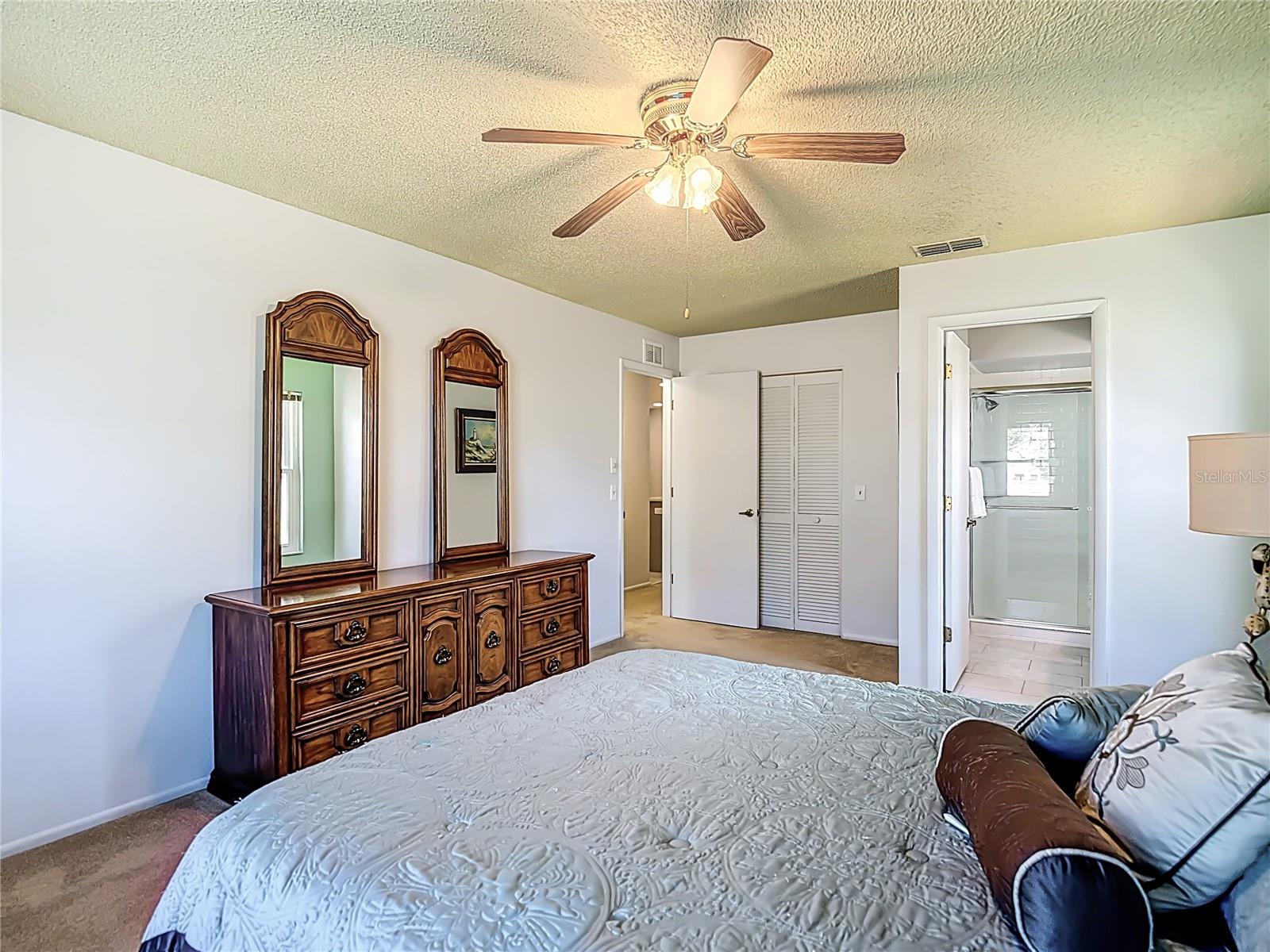 Image 24 of 44 For 11431 Dollar Lake Drive 1