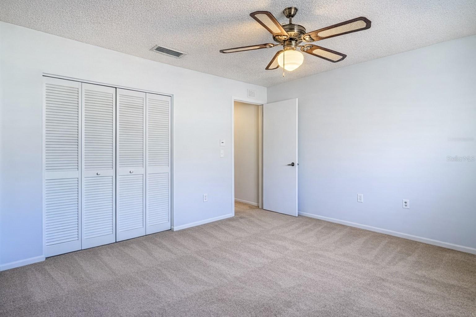 Image 28 of 44 For 11431 Dollar Lake Drive 1