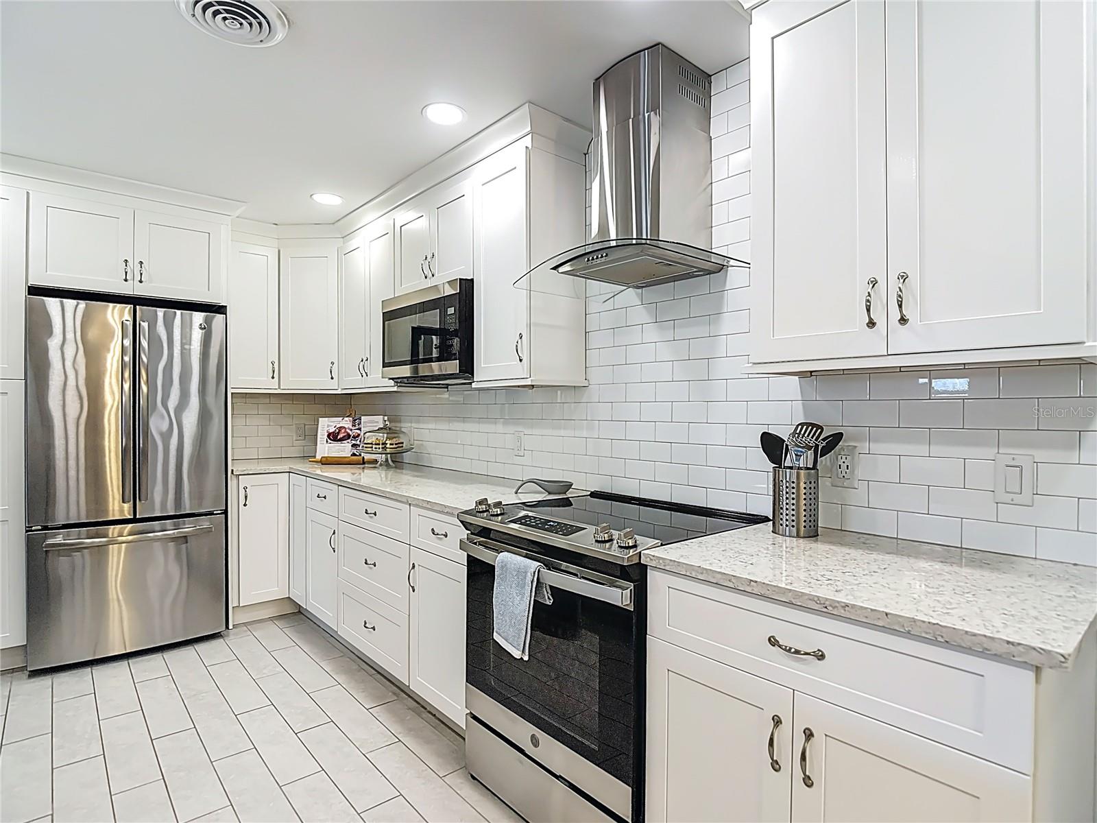 Image 7 of 44 For 11431 Dollar Lake Drive 1