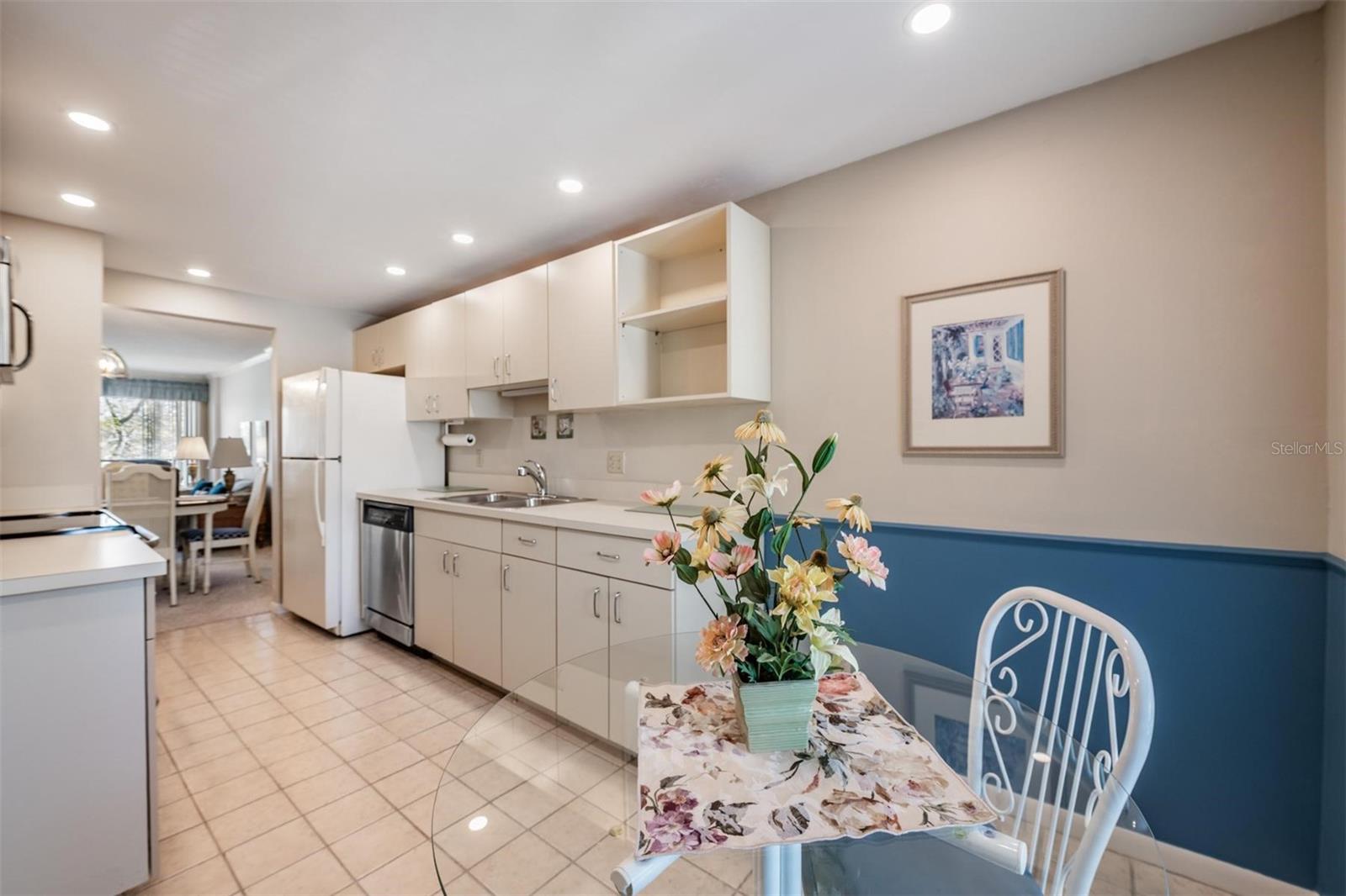 Image 10 of 45 For 3400 Cove Cay Drive 2h