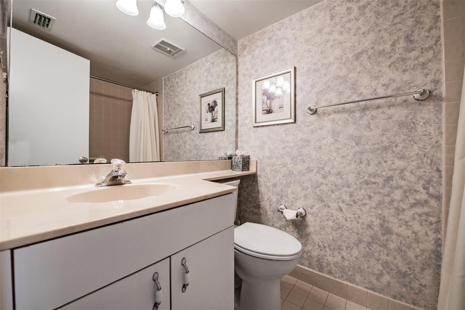 Image 25 of 45 For 3400 Cove Cay Drive 2h